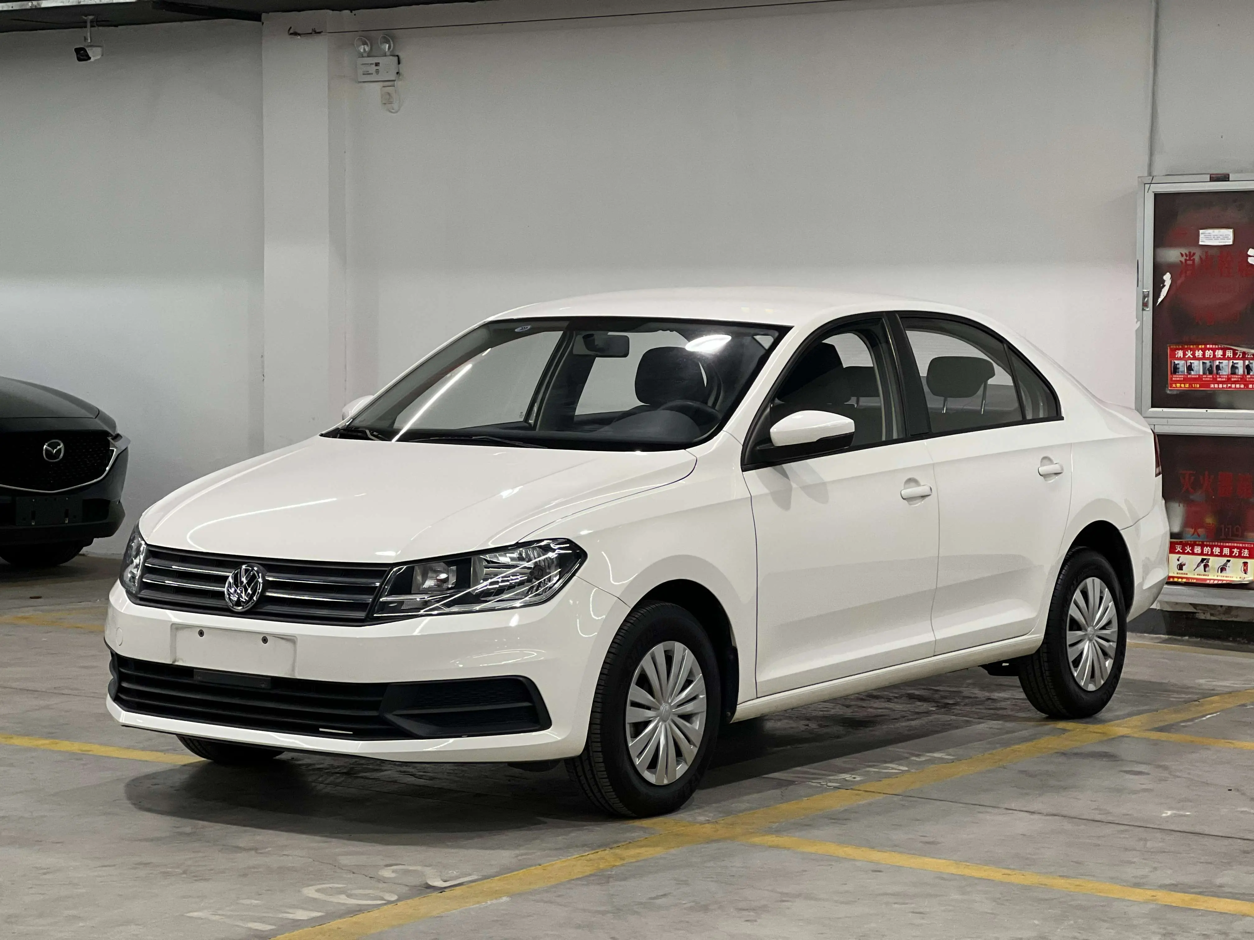 Volkswagen Santana  из Китая