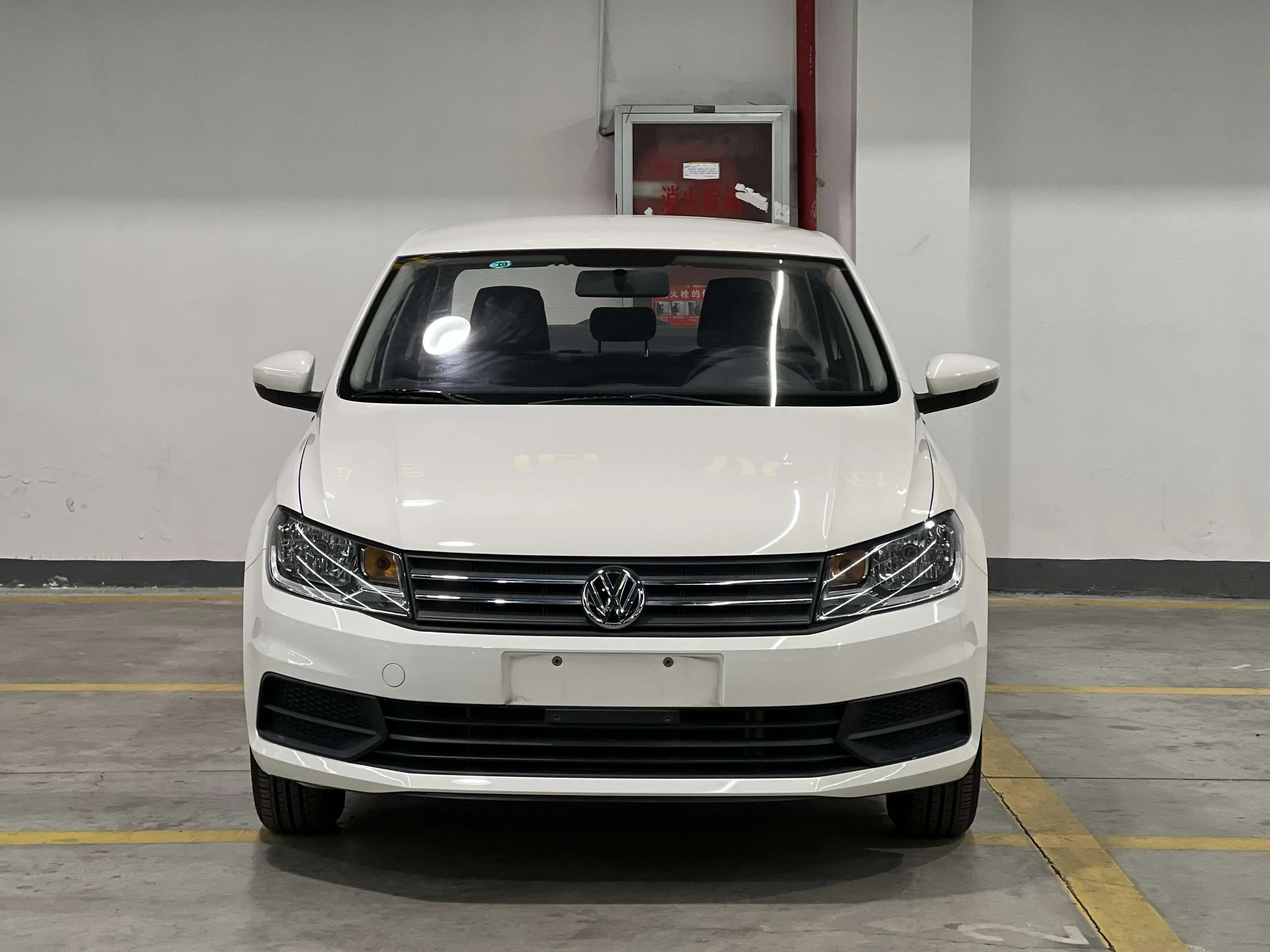 Volkswagen Santana  из Китая