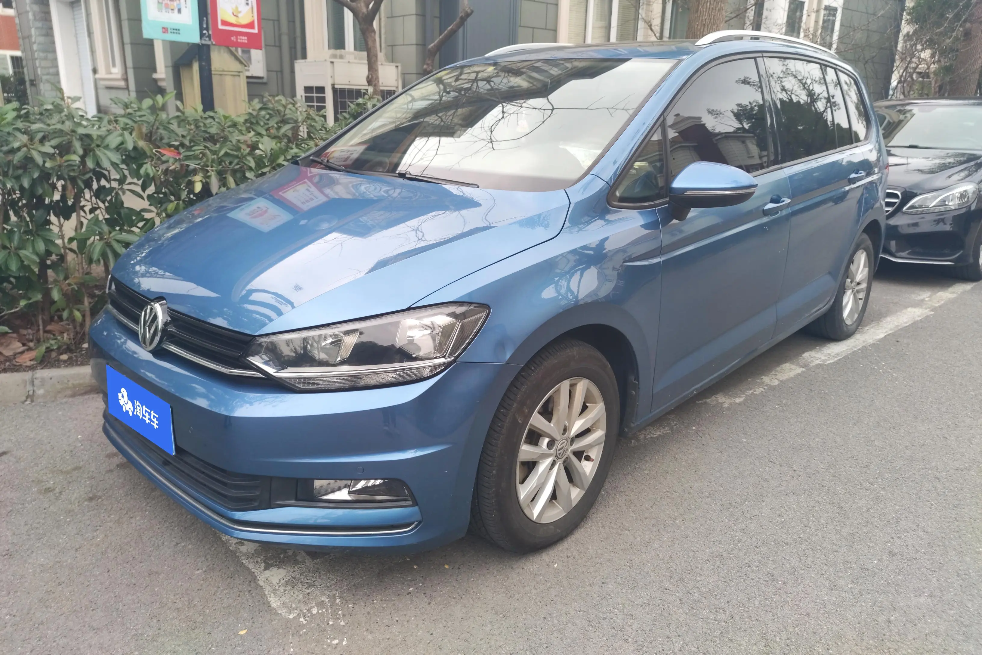 Volkswagen Touran L  из Китая