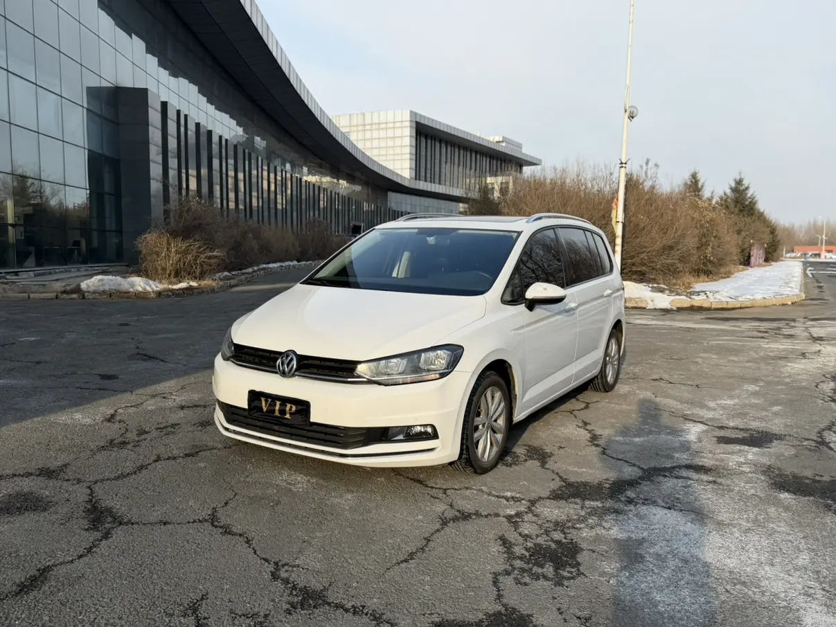 Volkswagen Touran L  из Китая
