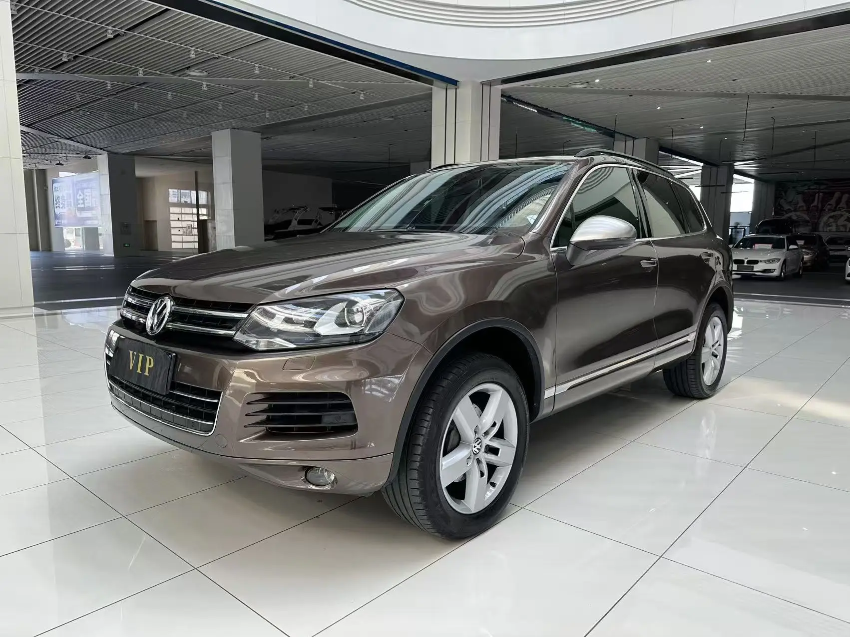 Volkswagen Touareg  из Китая