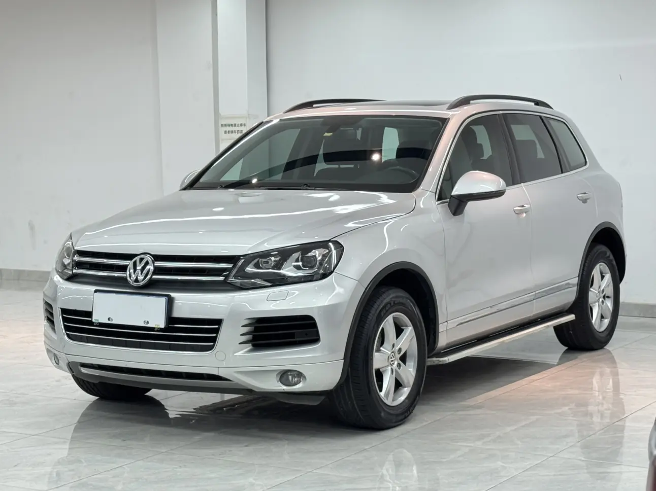 Volkswagen Touareg  из Китая
