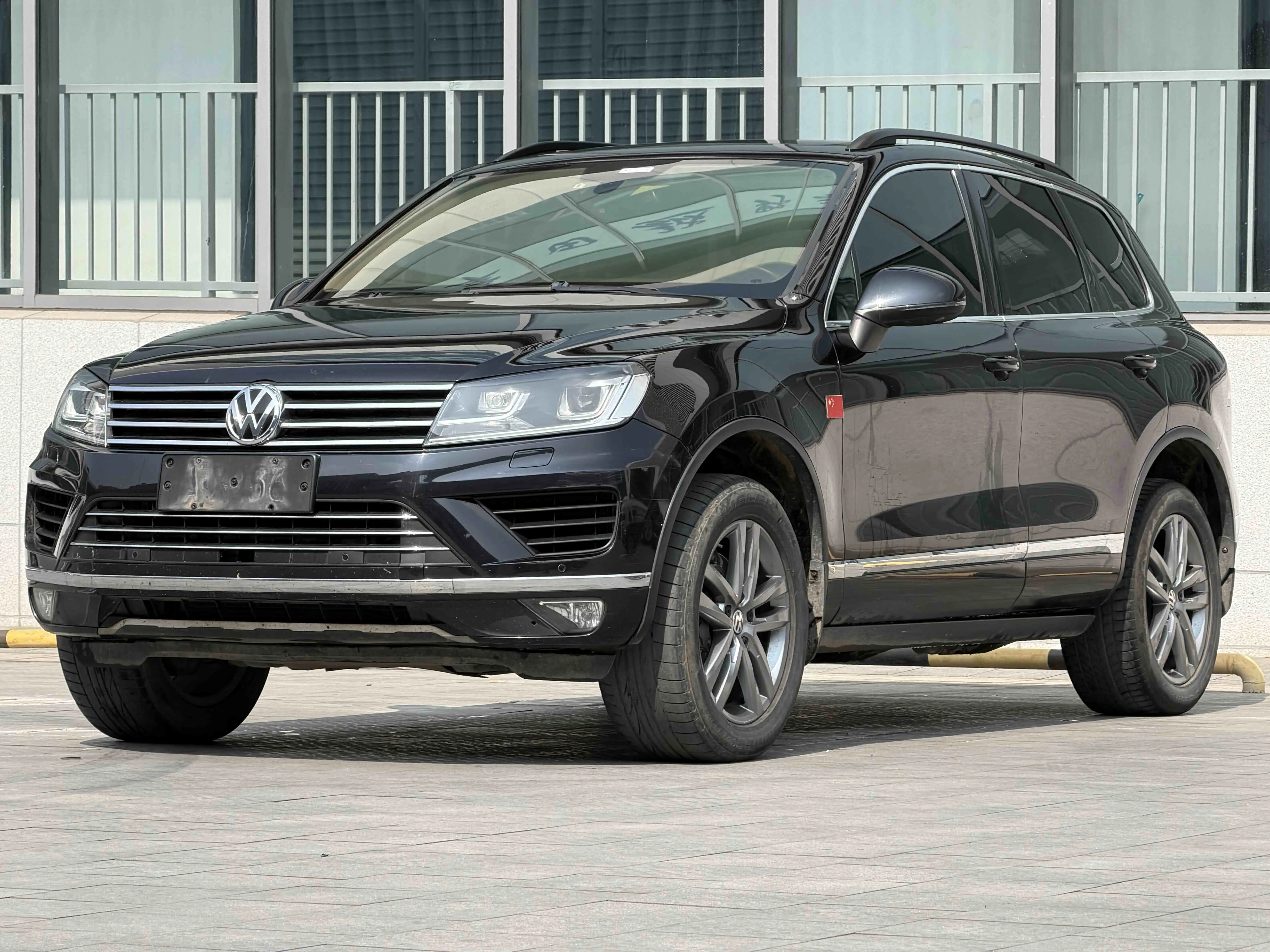 Volkswagen Touareg  из Китая