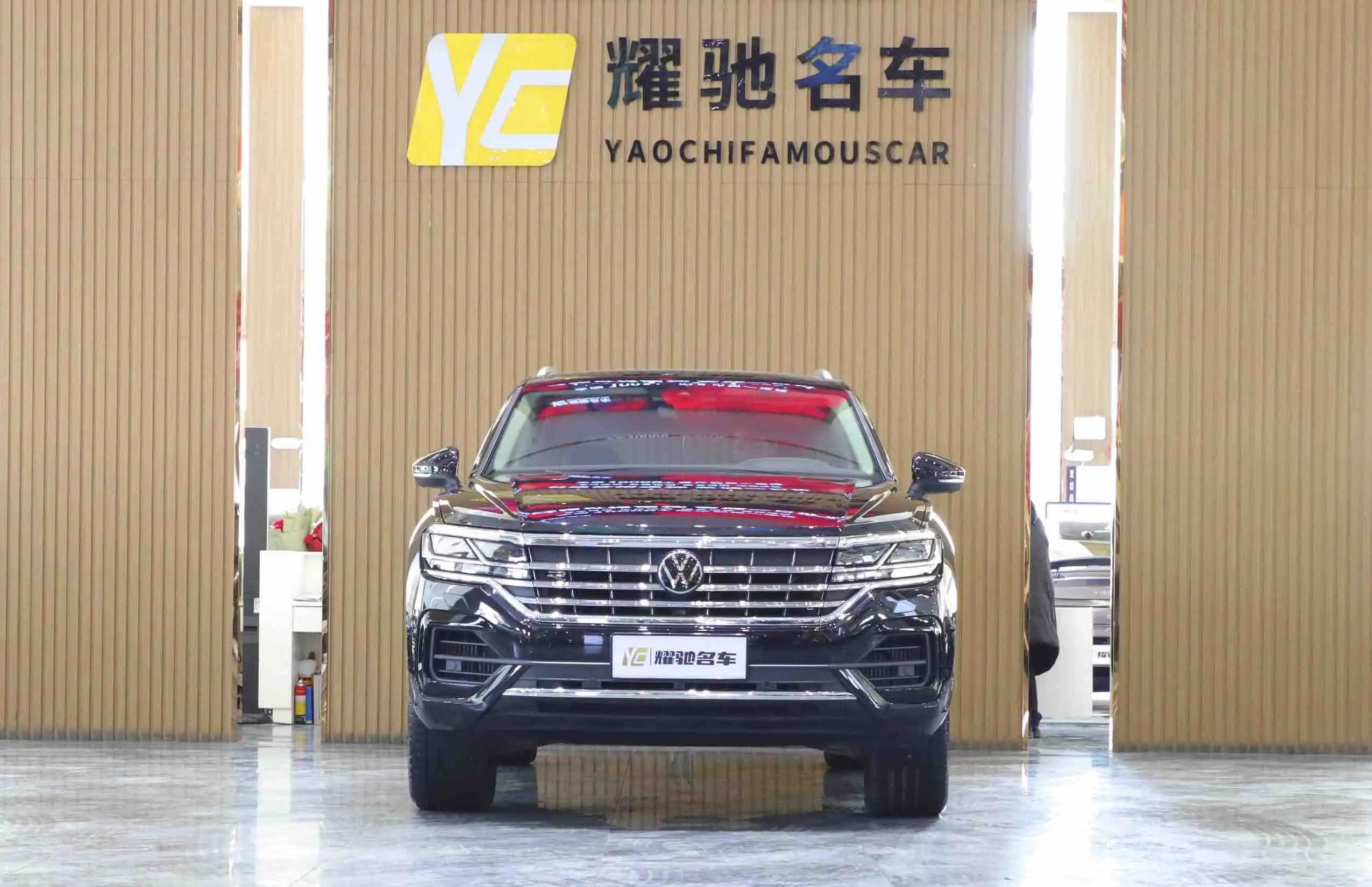 Volkswagen Touareg  из Китая