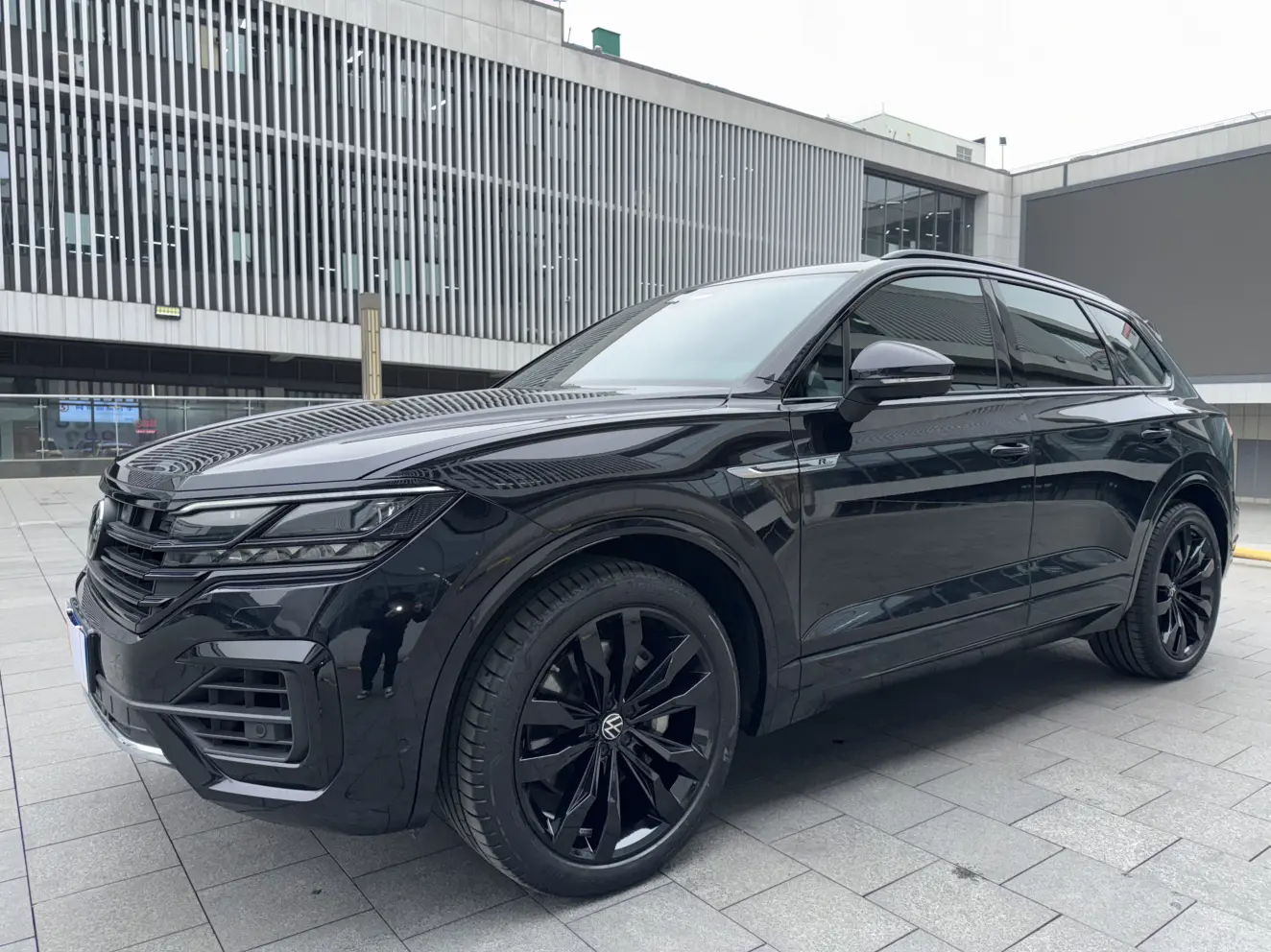 Volkswagen Touareg  из Китая