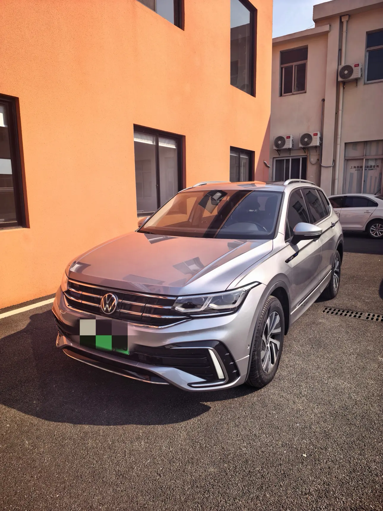 Volkswagen Tiguan L PHEV  из Китая