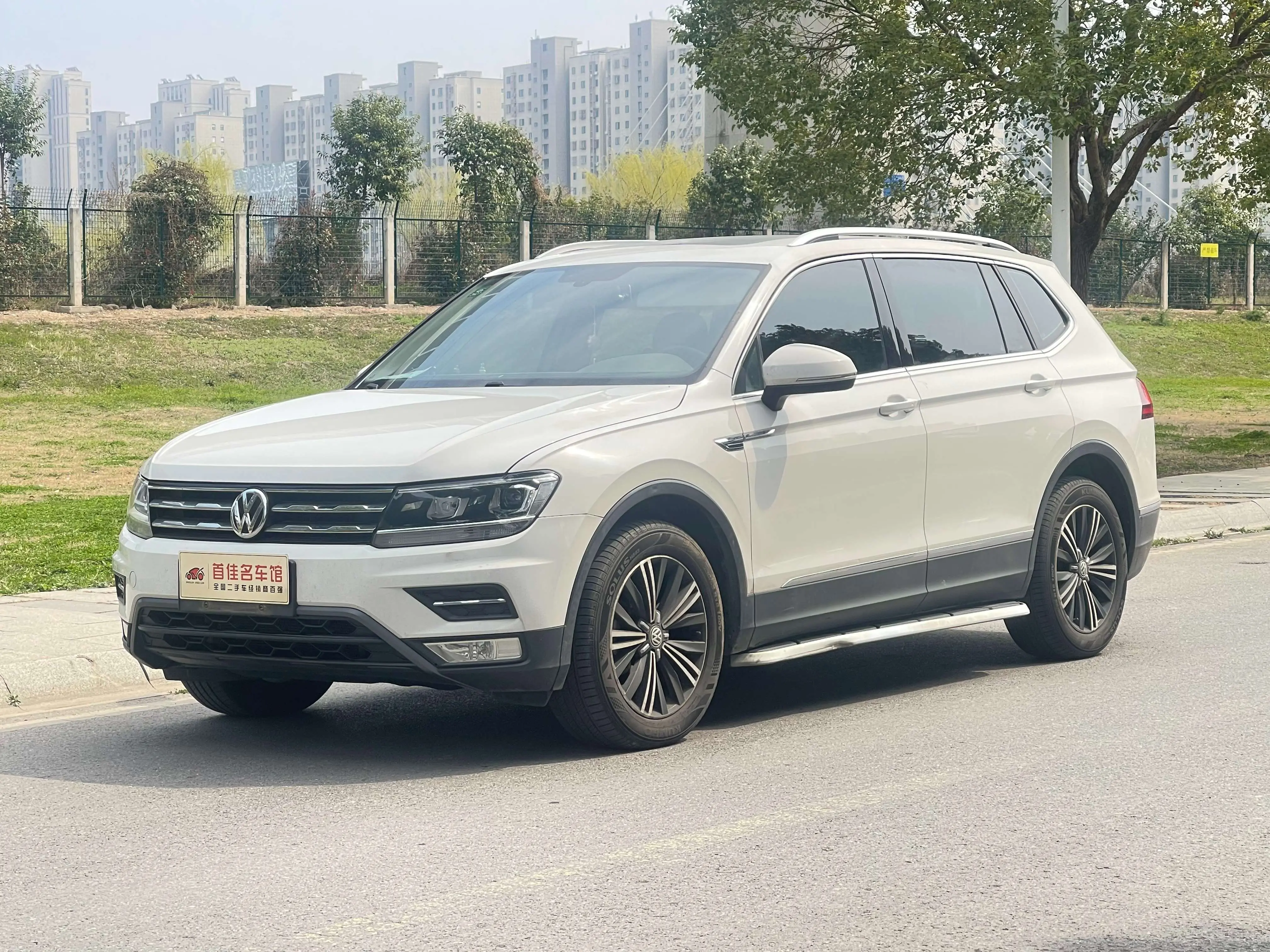 Volkswagen Tiguan L  из Китая