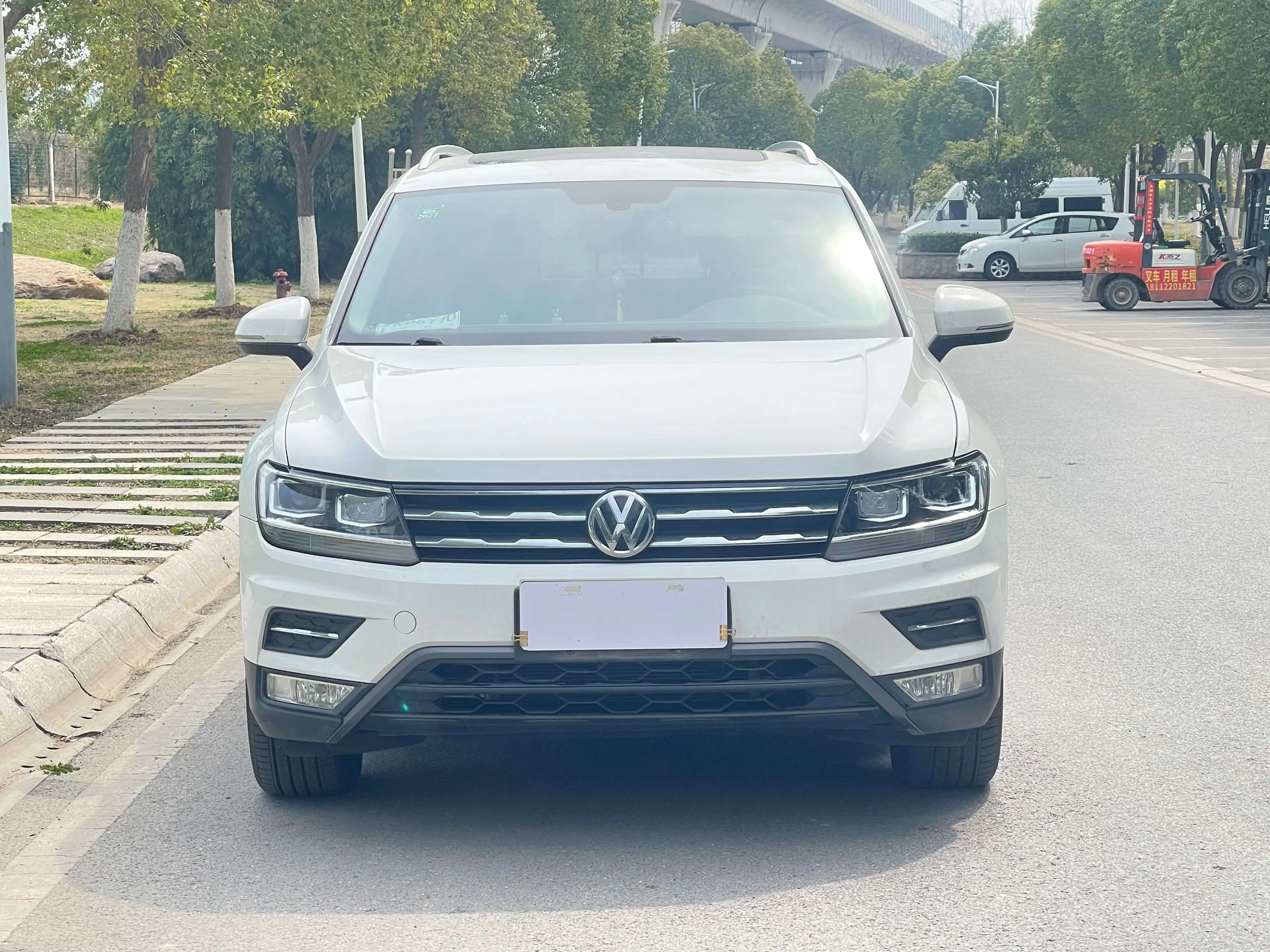 Volkswagen Tiguan L  из Китая