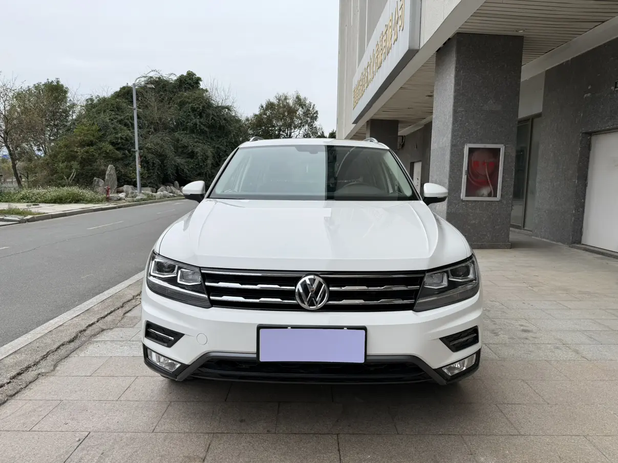 Volkswagen Tiguan L  из Китая
