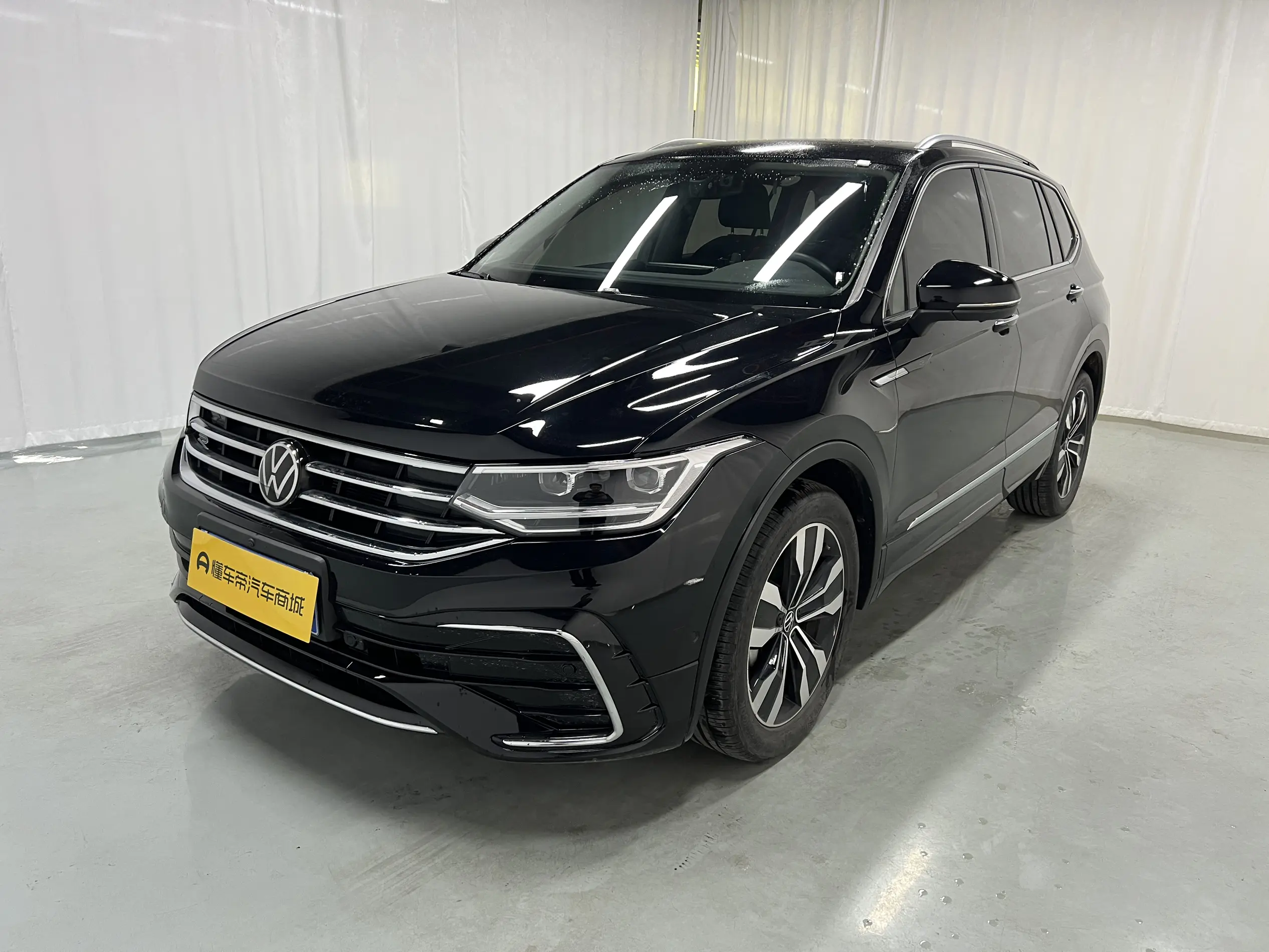 Volkswagen Tiguan L  из Китая
