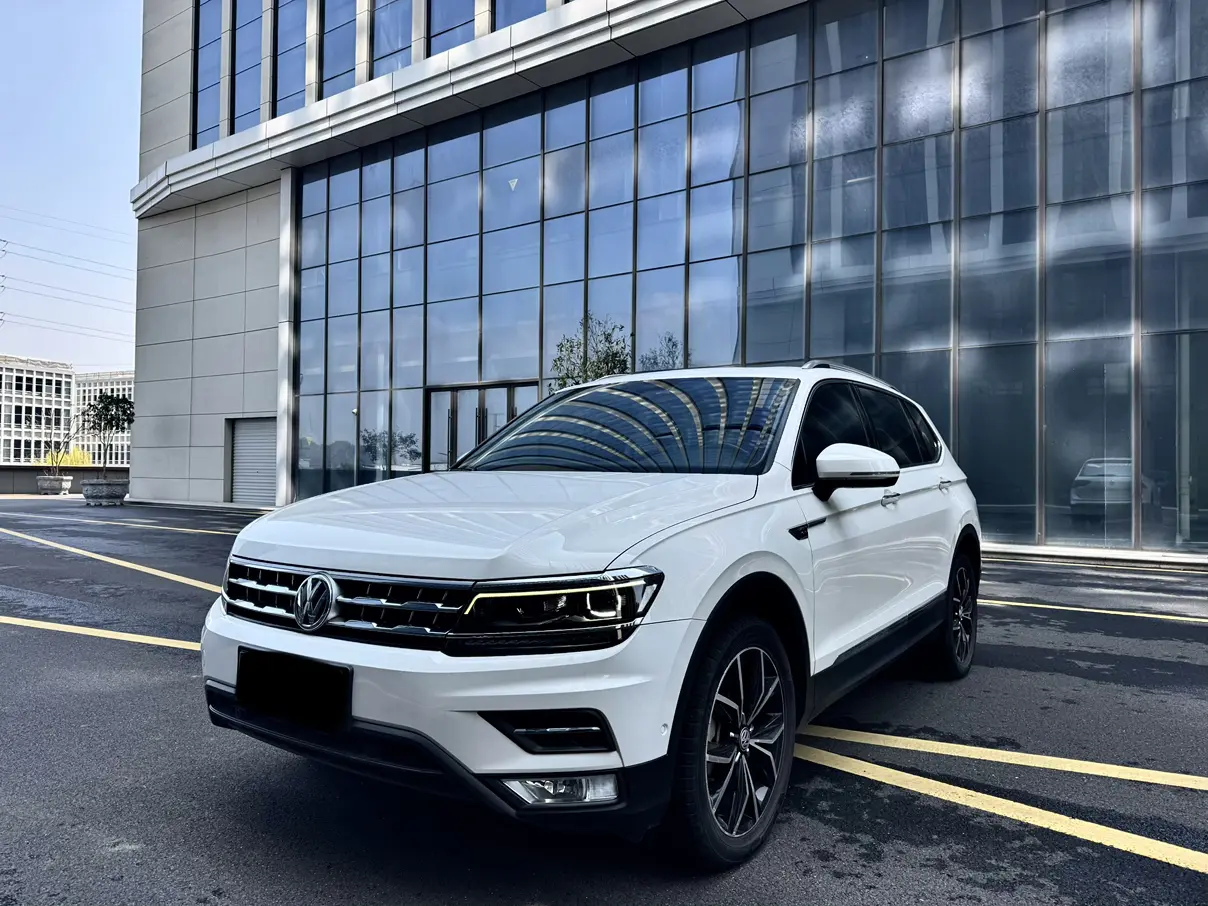 Volkswagen Tiguan L  из Китая
