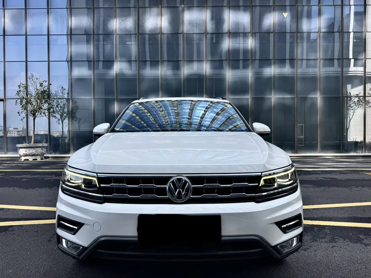 Volkswagen Tiguan L  из Китая