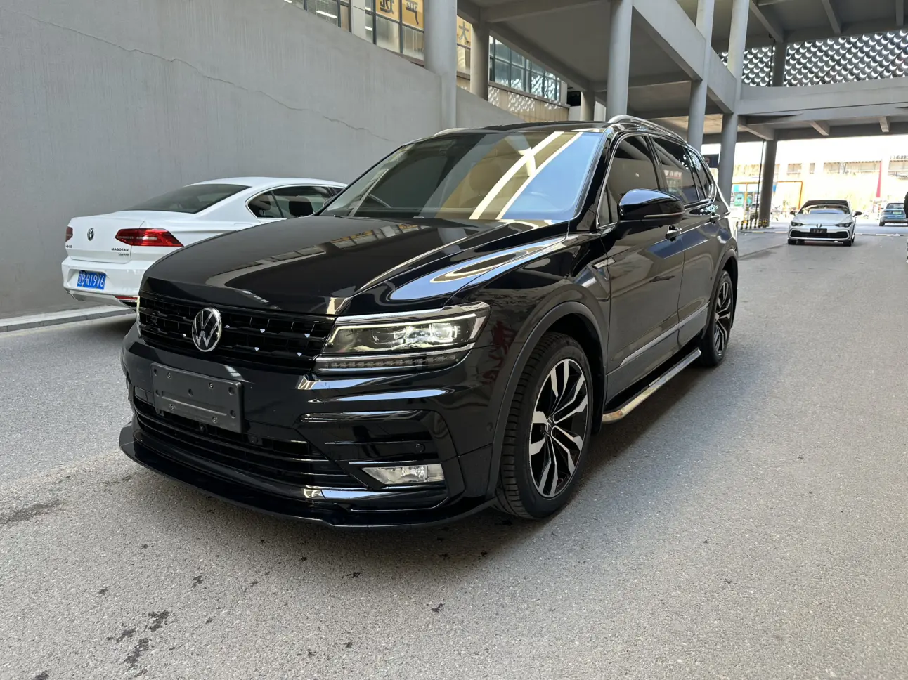 Volkswagen Tiguan L  из Китая