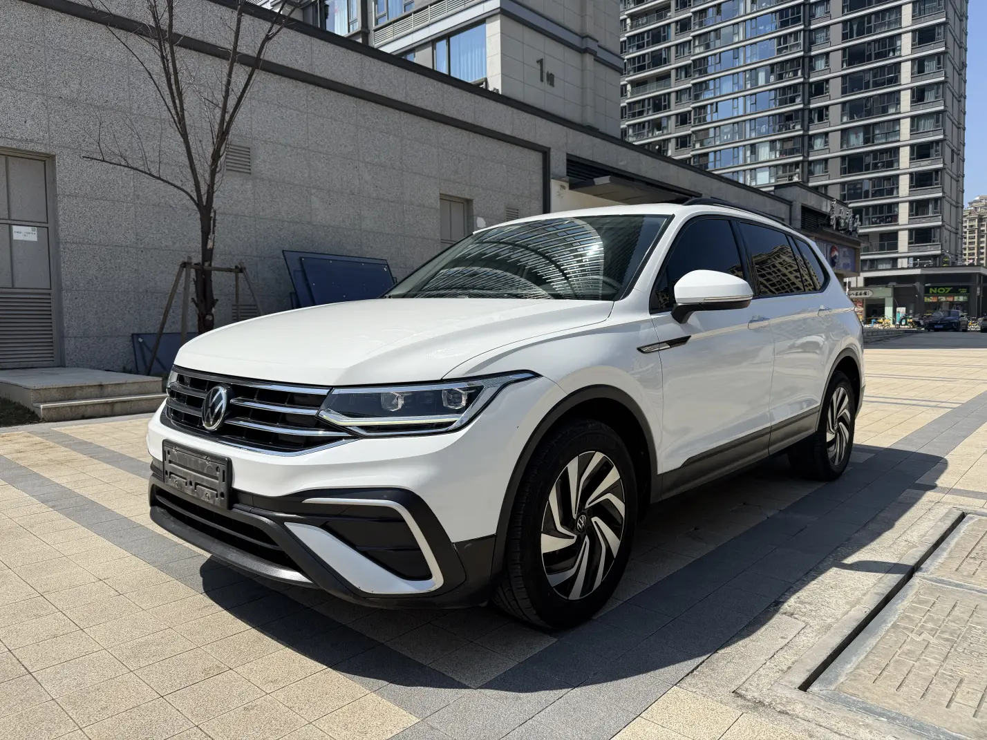 Volkswagen Tiguan L  из Китая