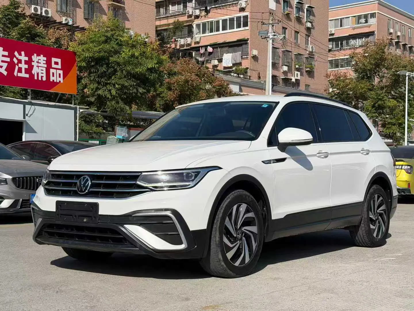 Volkswagen Tiguan L  из Китая