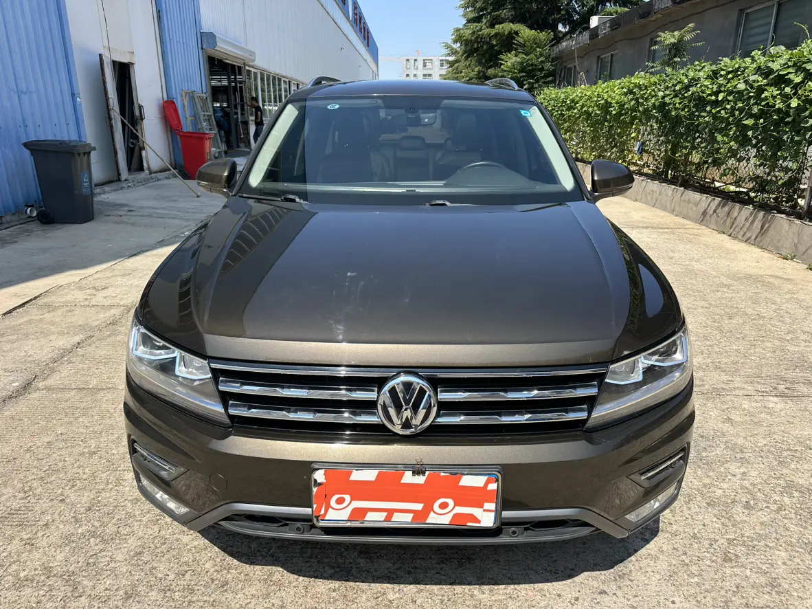 Volkswagen Tiguan L  из Китая