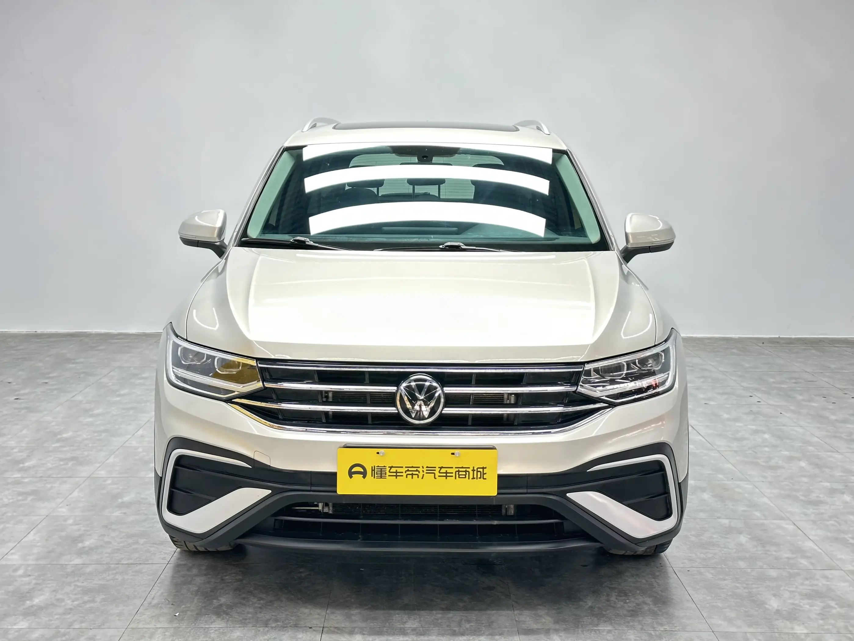 Volkswagen Tiguan L  из Китая