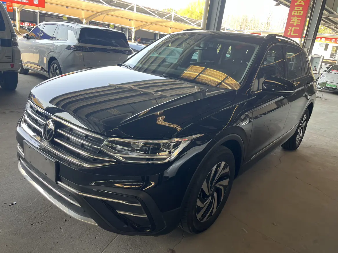 Volkswagen Tiguan L  из Китая