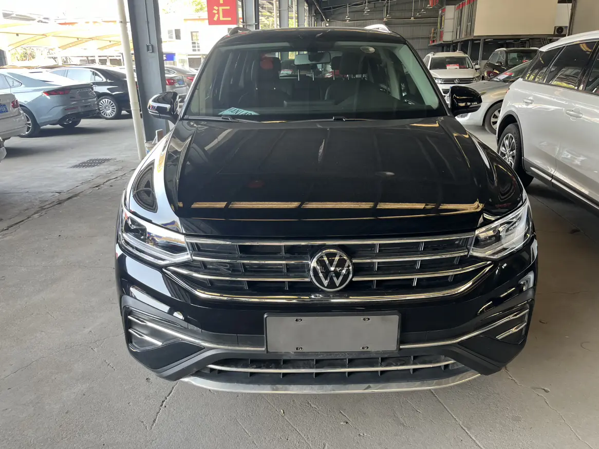 Volkswagen Tiguan L  из Китая