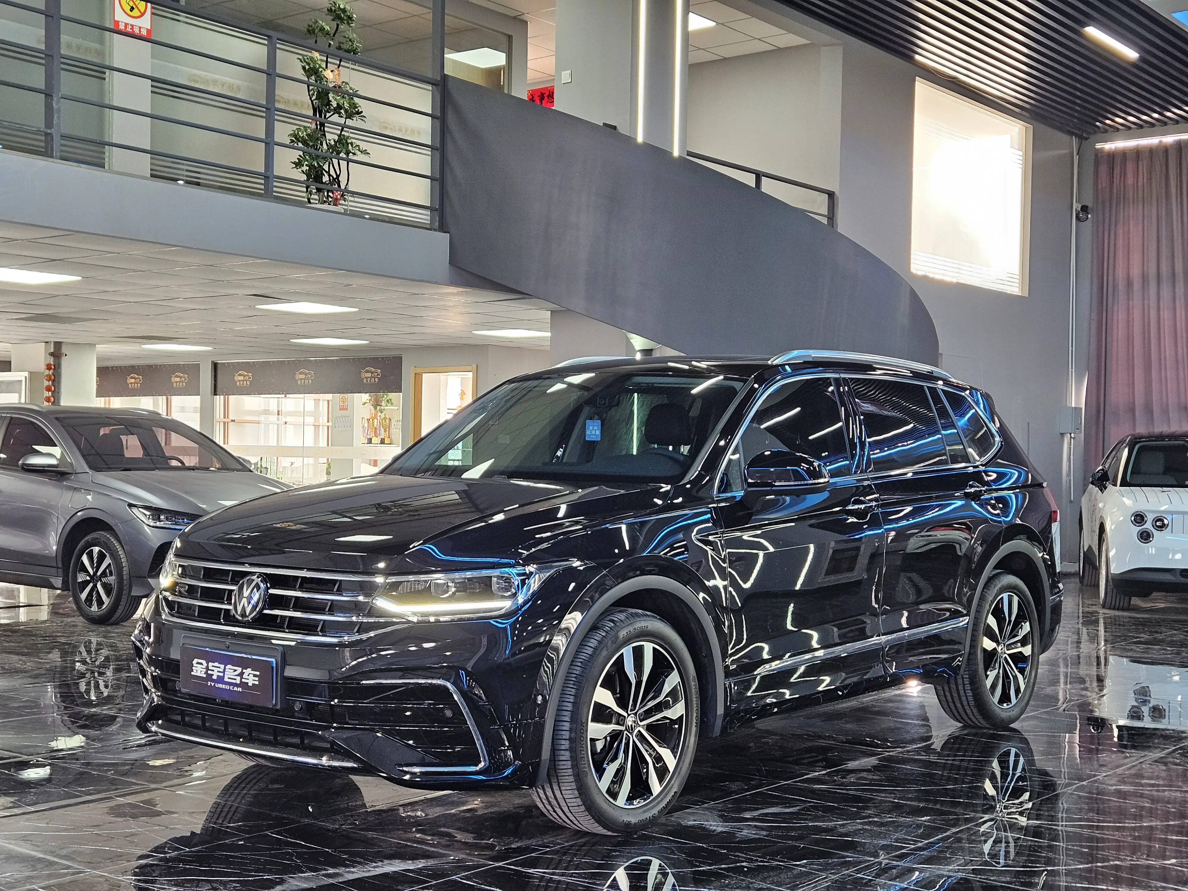 Volkswagen Tiguan L  из Китая