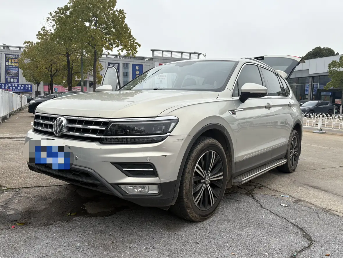 Volkswagen Tiguan L  из Китая