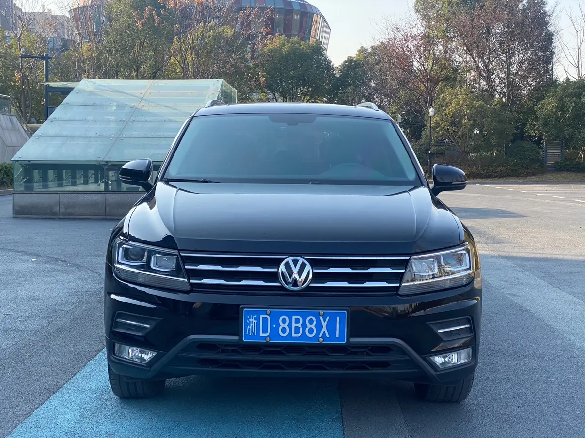 Volkswagen Tiguan L  из Китая