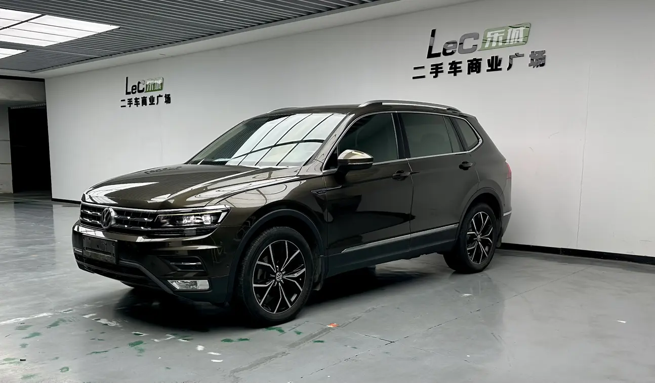Volkswagen Tiguan L  из Китая