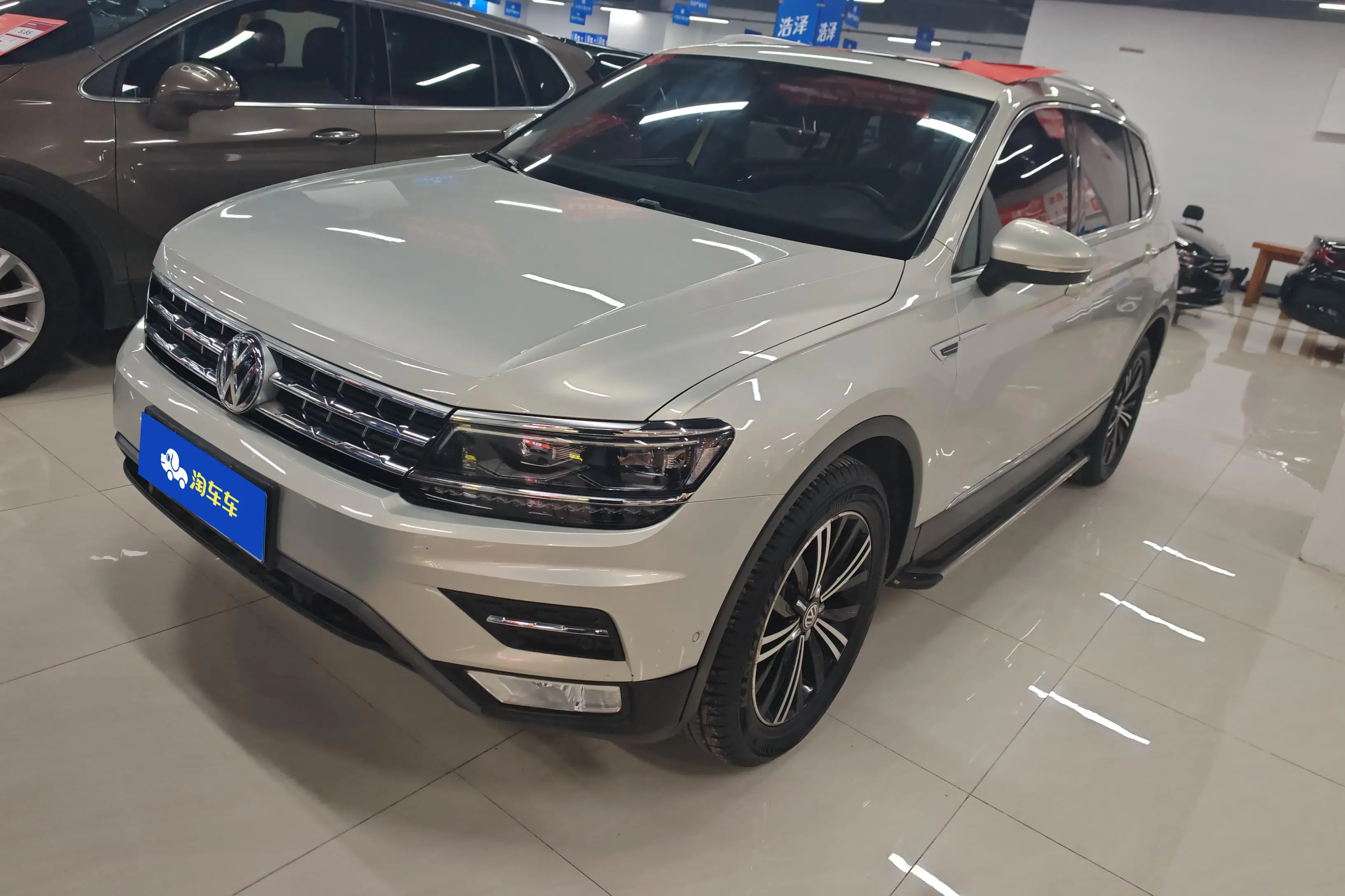 Volkswagen Tiguan L  из Китая