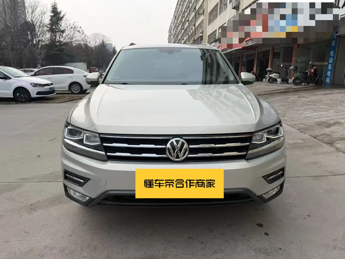 Volkswagen Tiguan L  из Китая