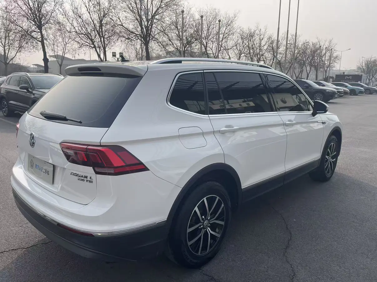 Volkswagen Tiguan L  из Китая
