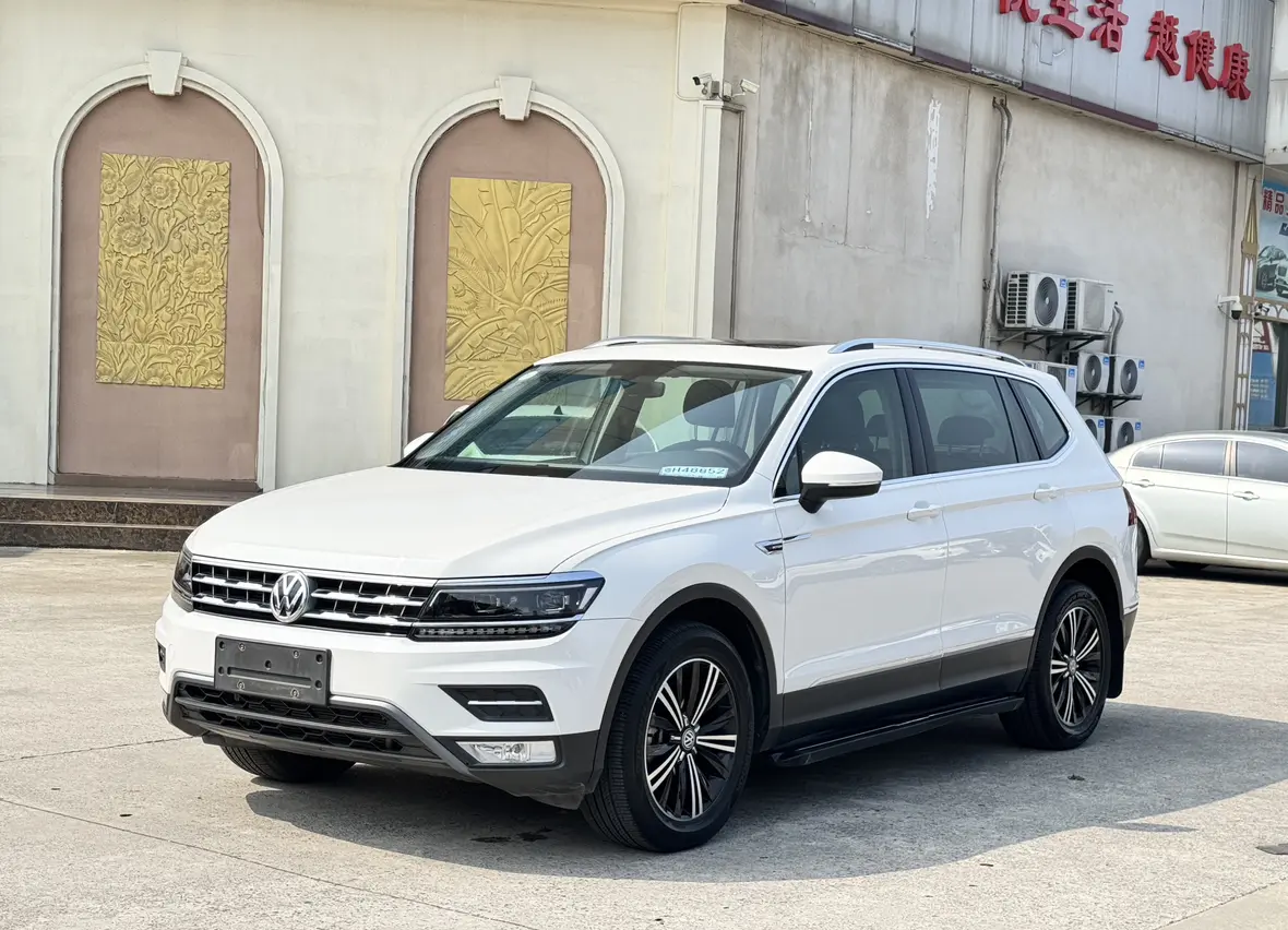 Volkswagen Tiguan L  из Китая