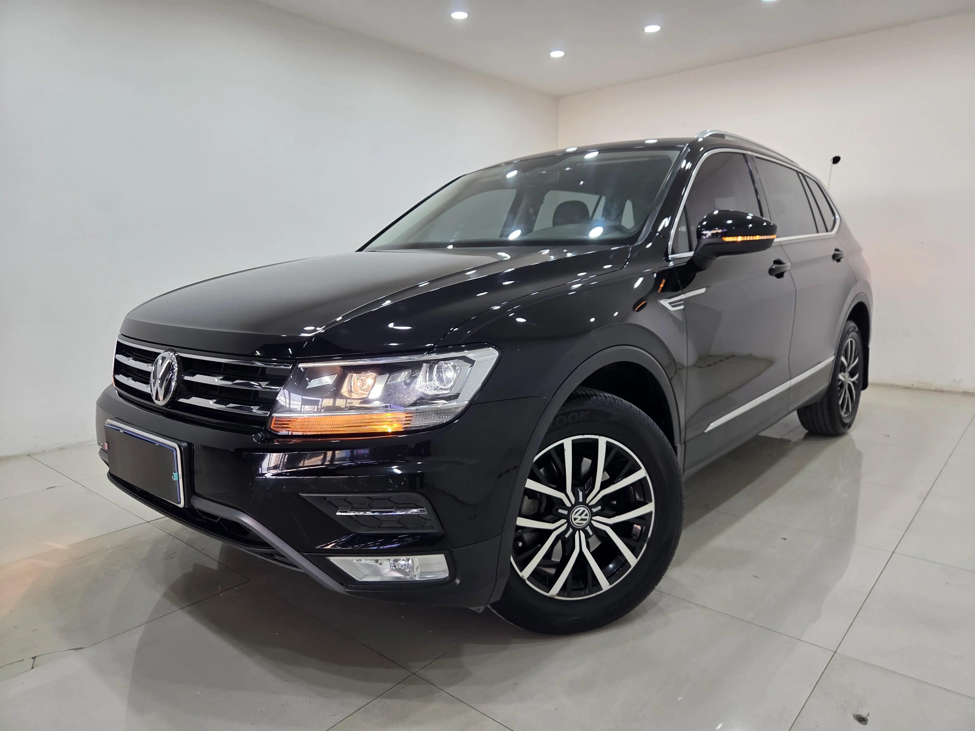 Volkswagen Tiguan L  из Китая