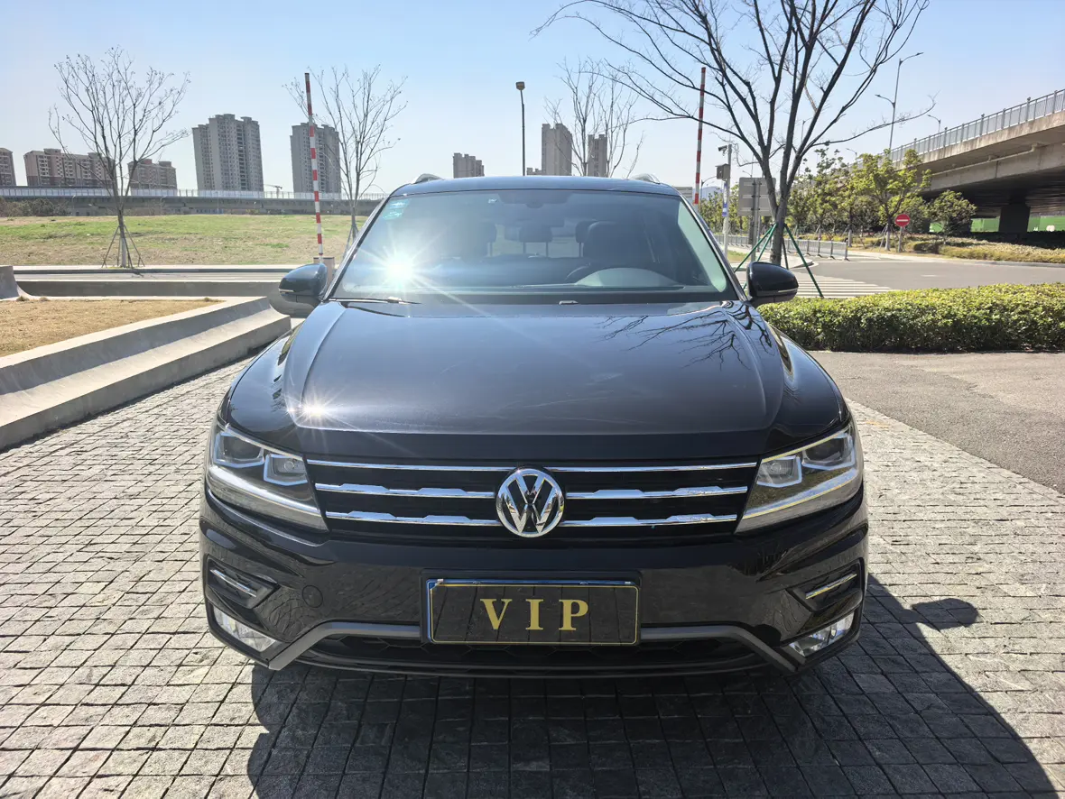 Volkswagen Tiguan L  из Китая