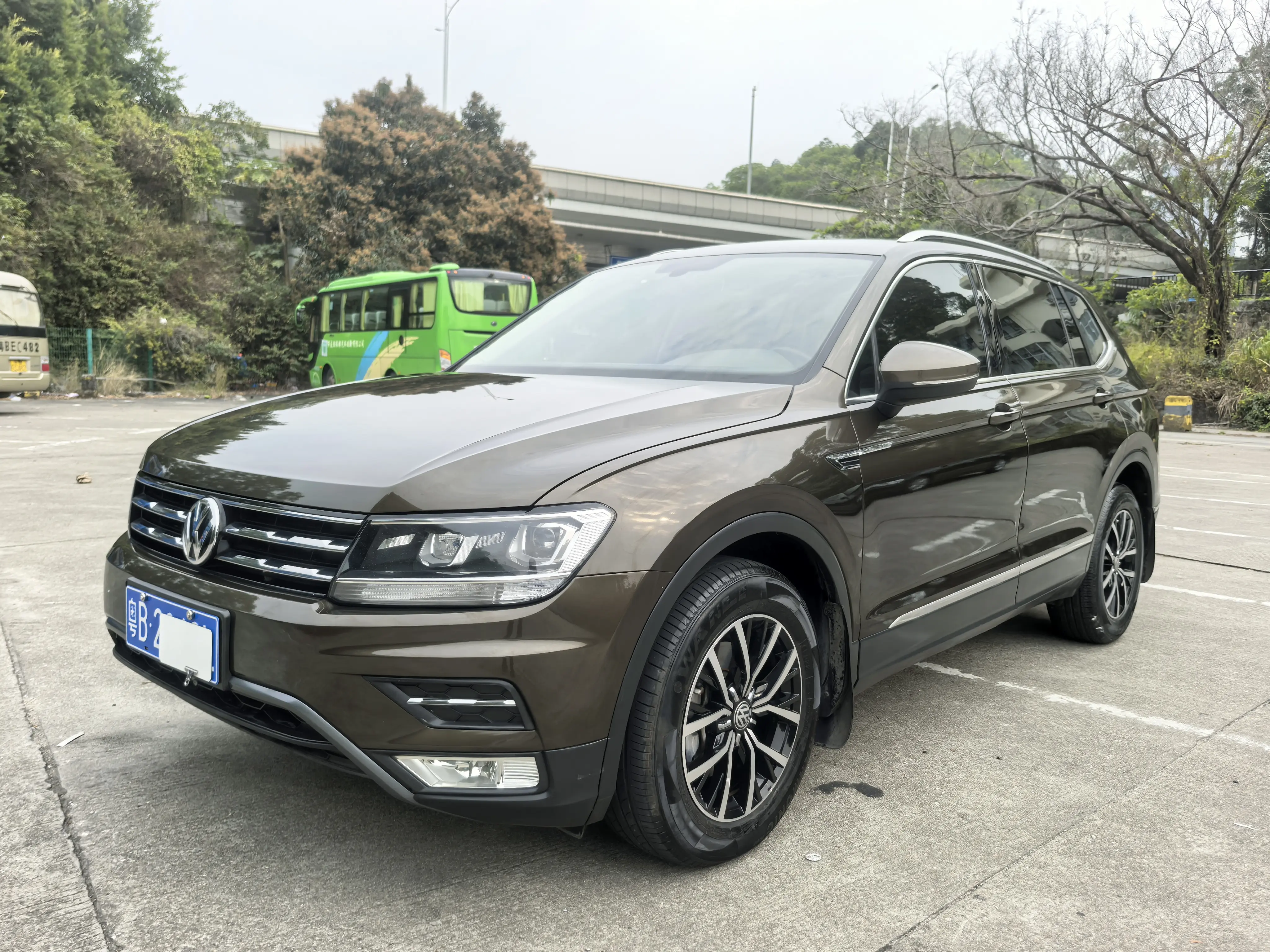 Volkswagen Tiguan L  из Китая