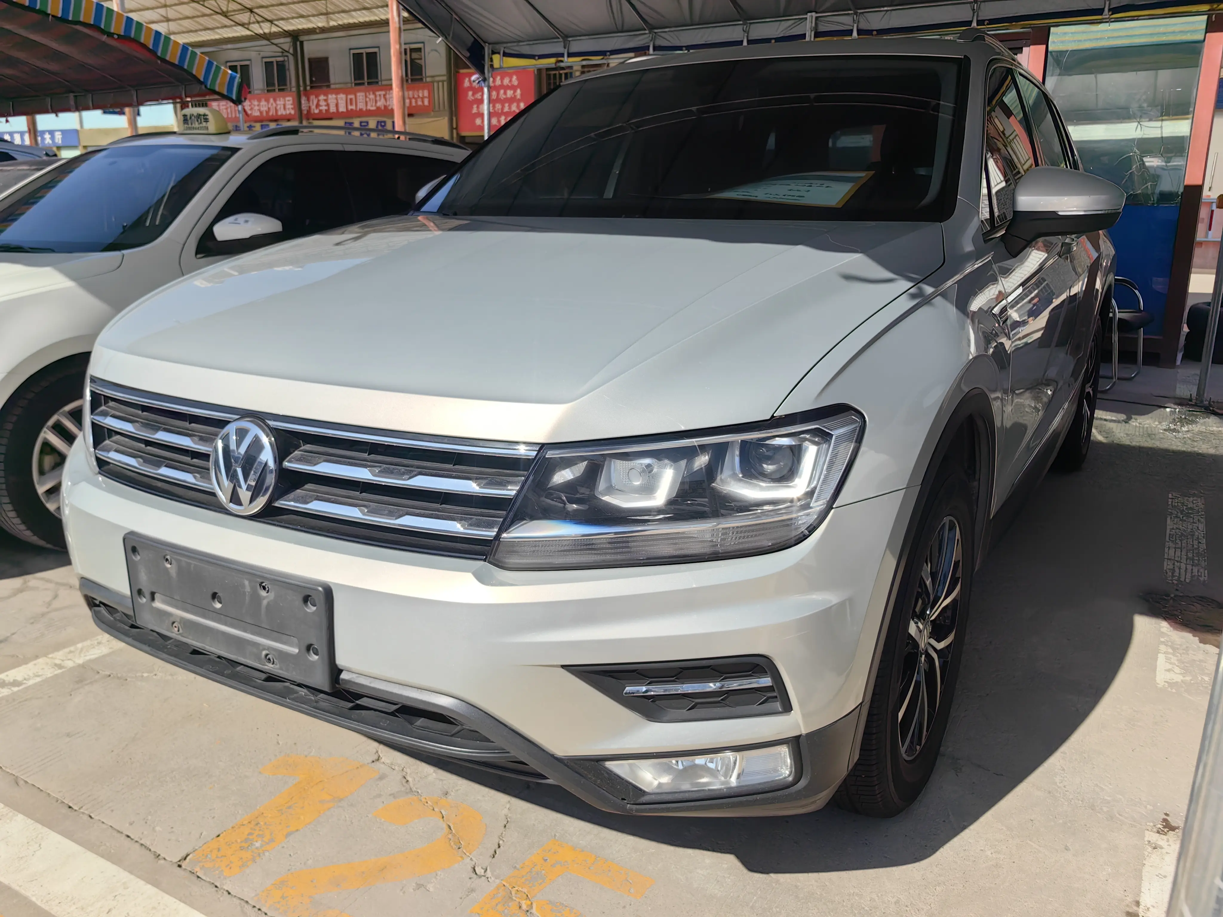 Volkswagen Tiguan L  из Китая