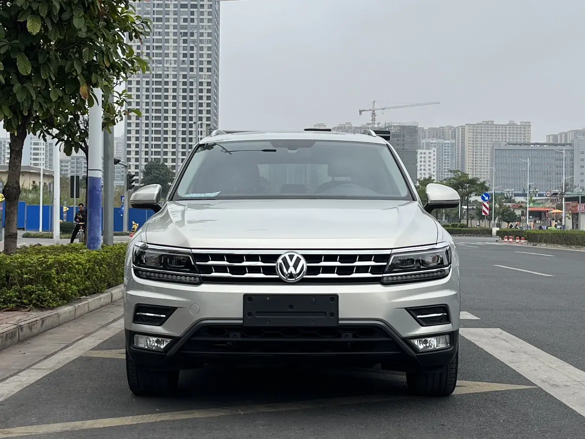 Volkswagen Tiguan L  из Китая