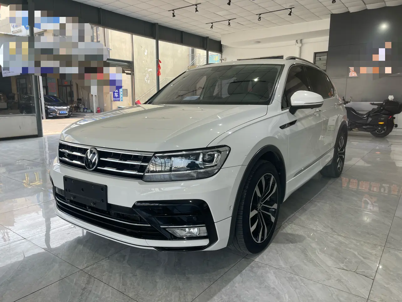 Volkswagen Tiguan L  из Китая