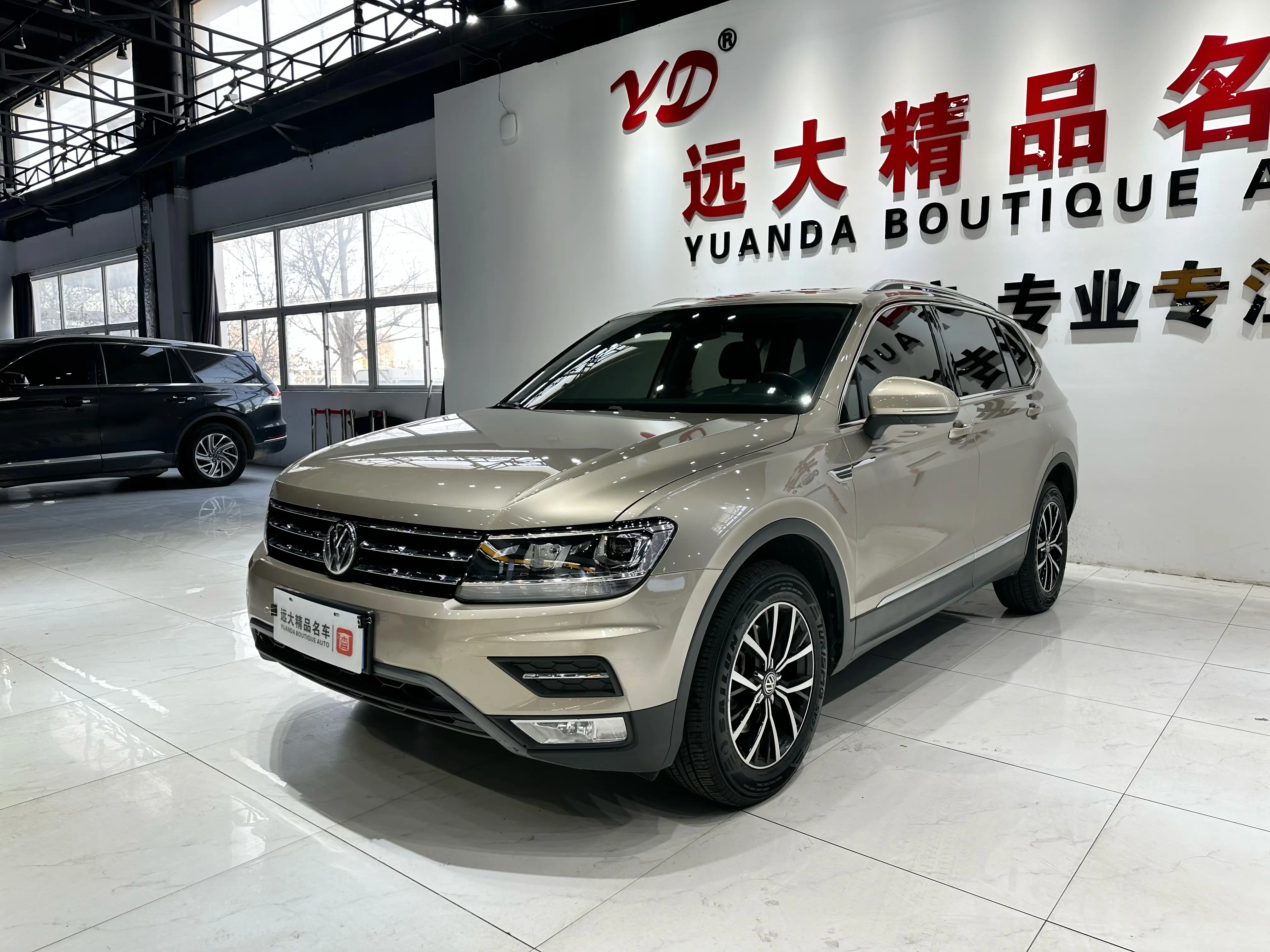 Volkswagen Tiguan L  из Китая