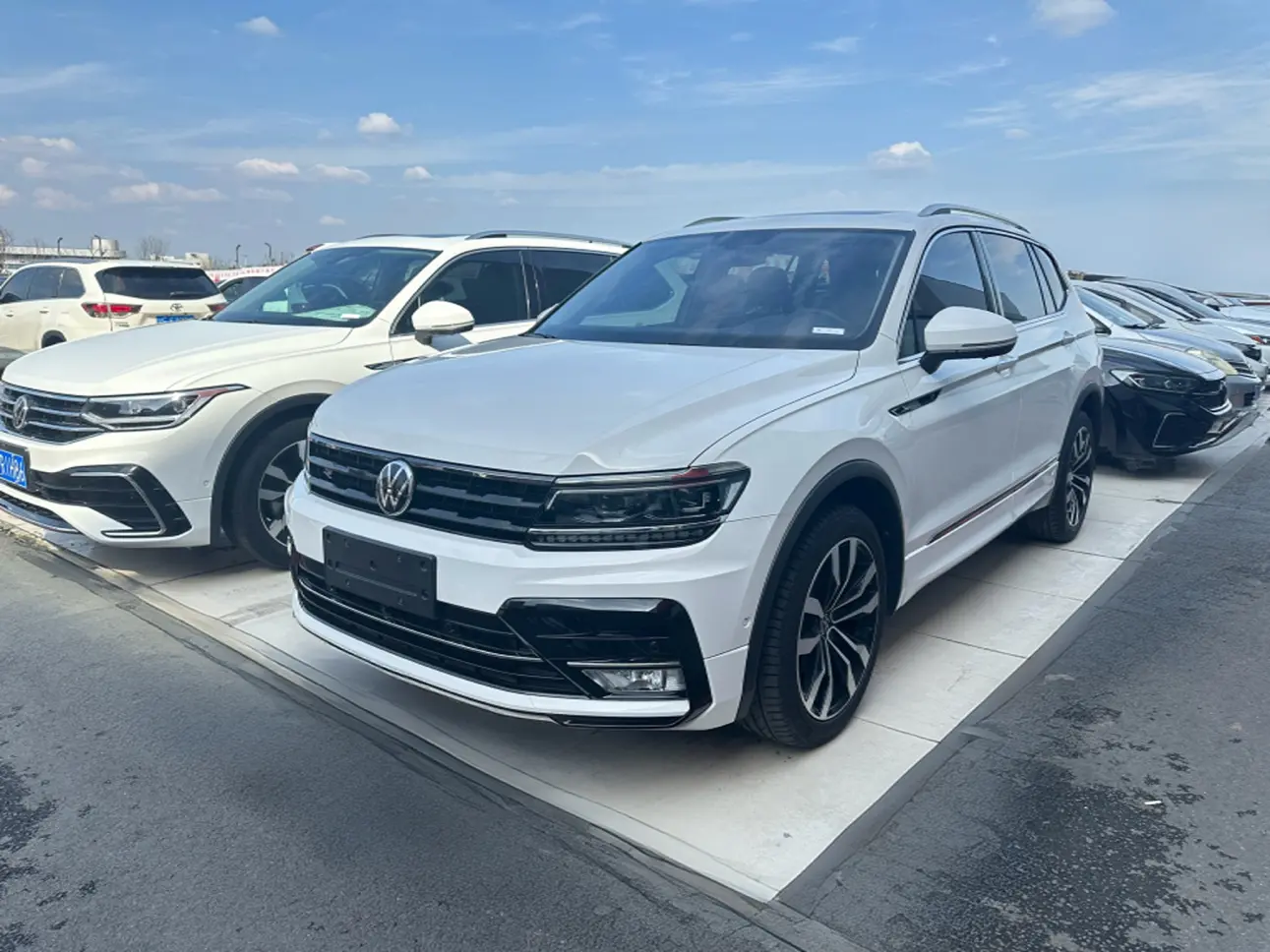 Volkswagen Tiguan L  из Китая