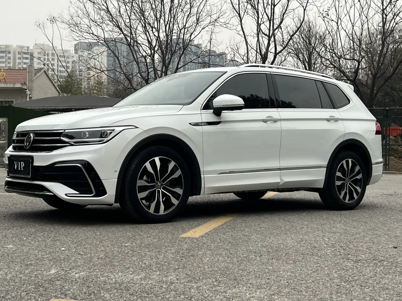 Volkswagen Tiguan L  из Китая