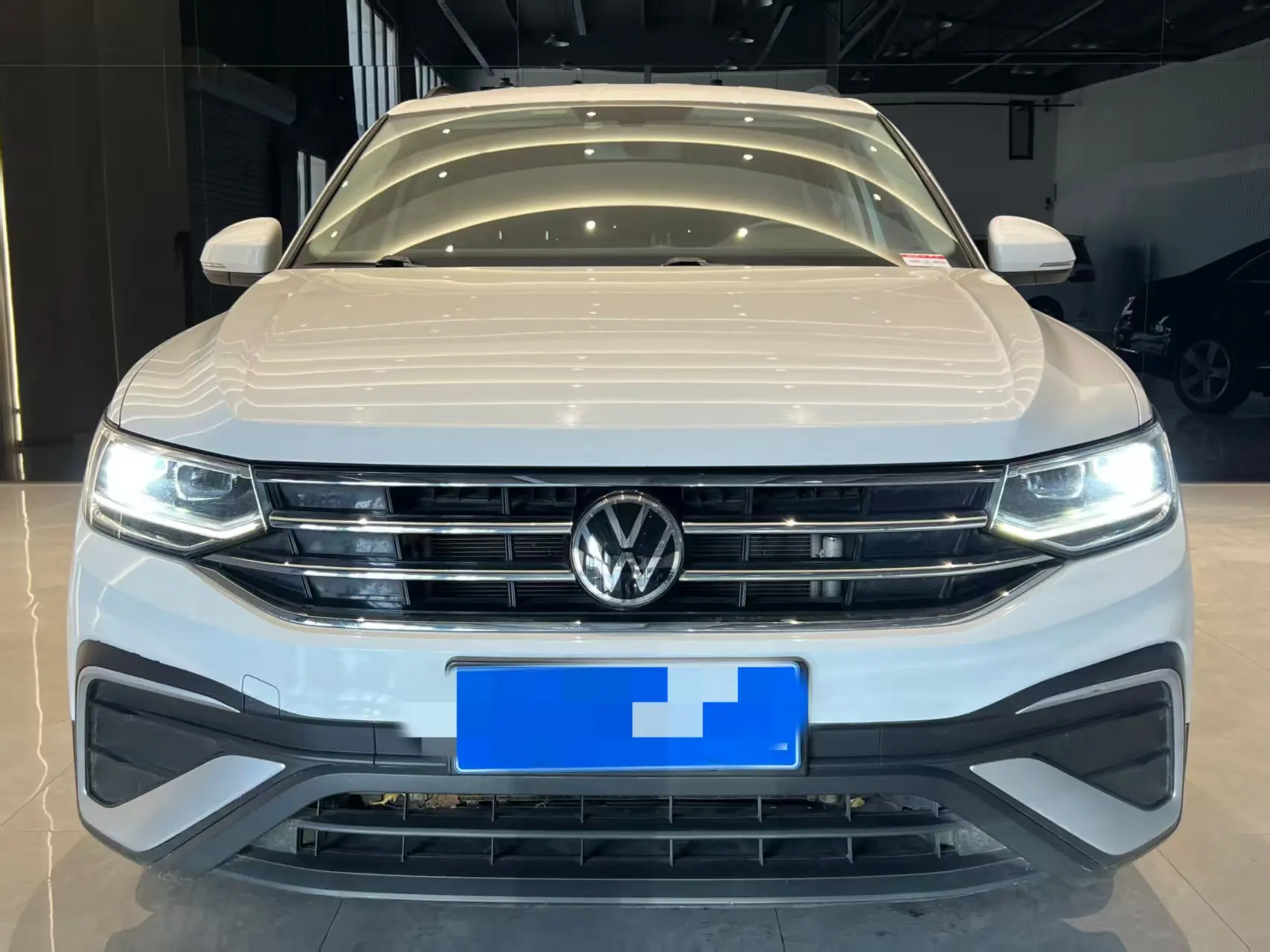 Volkswagen Tiguan L  из Китая