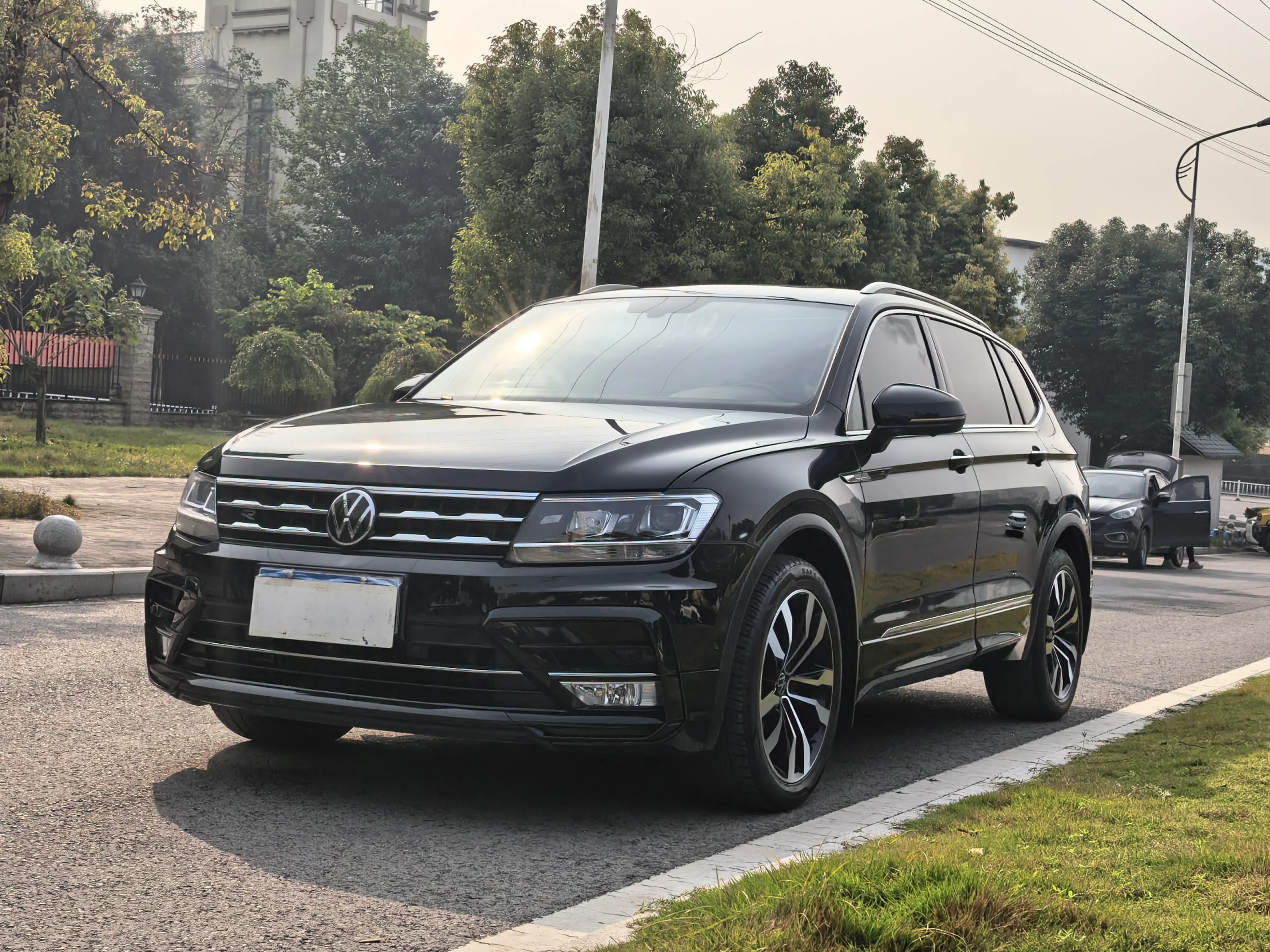 Volkswagen Tiguan L  из Китая