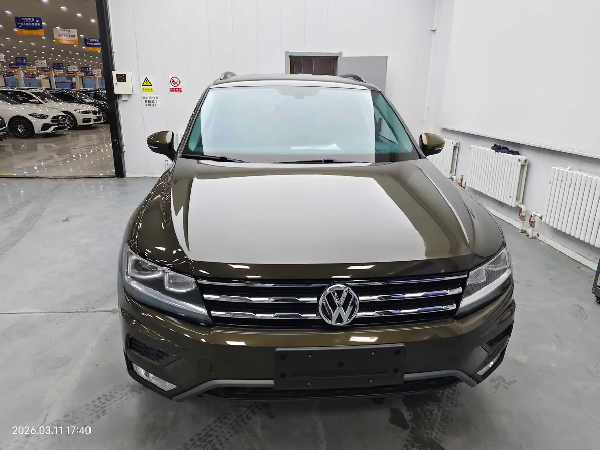 Volkswagen Tiguan L  из Китая