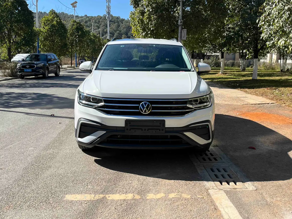 Volkswagen Tiguan L  из Китая