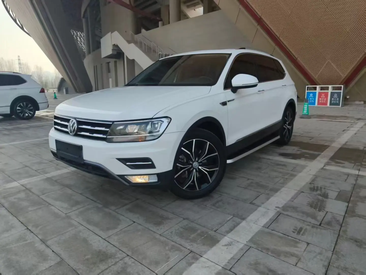 Volkswagen Tiguan L  из Китая
