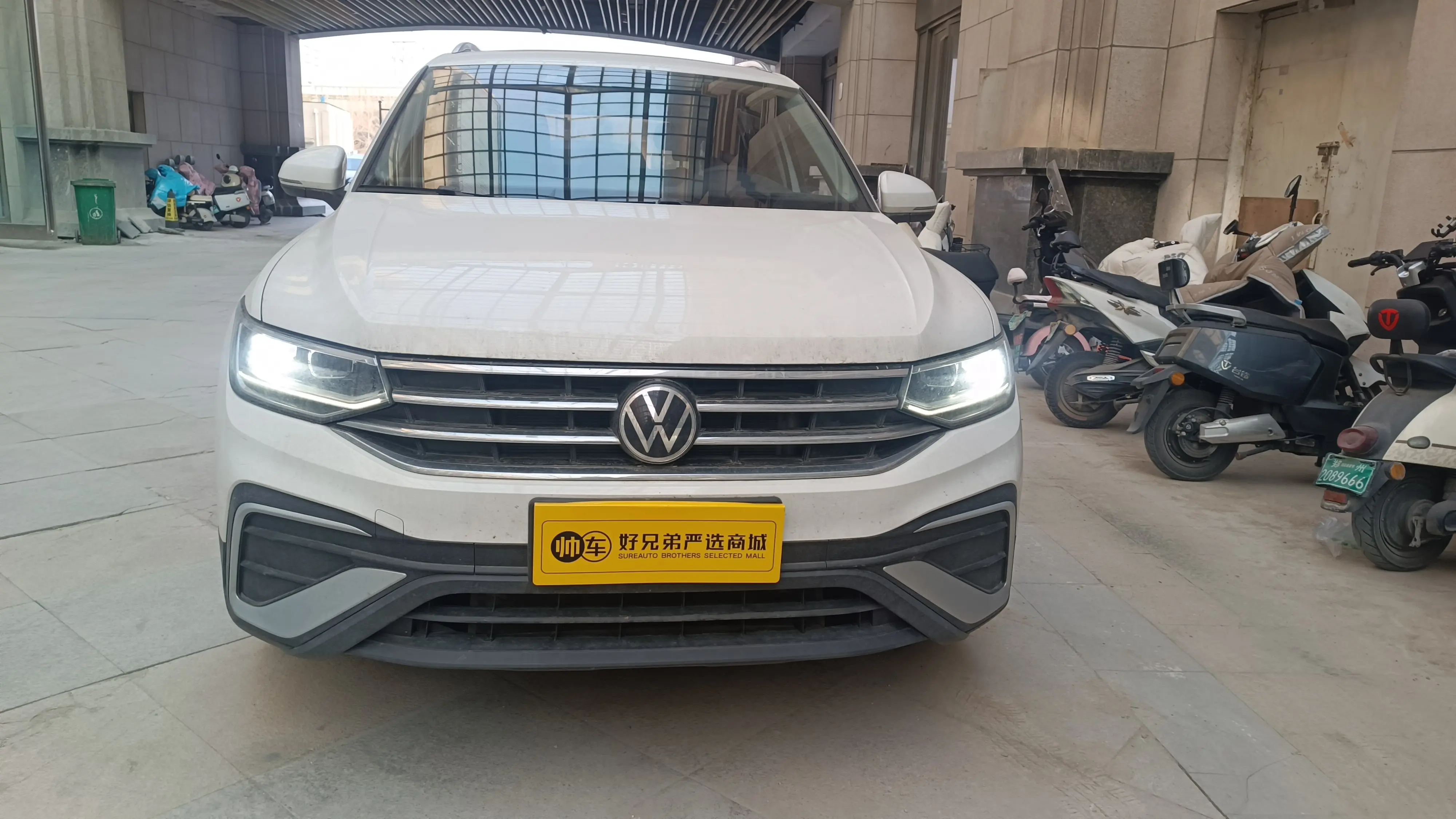 Volkswagen Tiguan L  из Китая