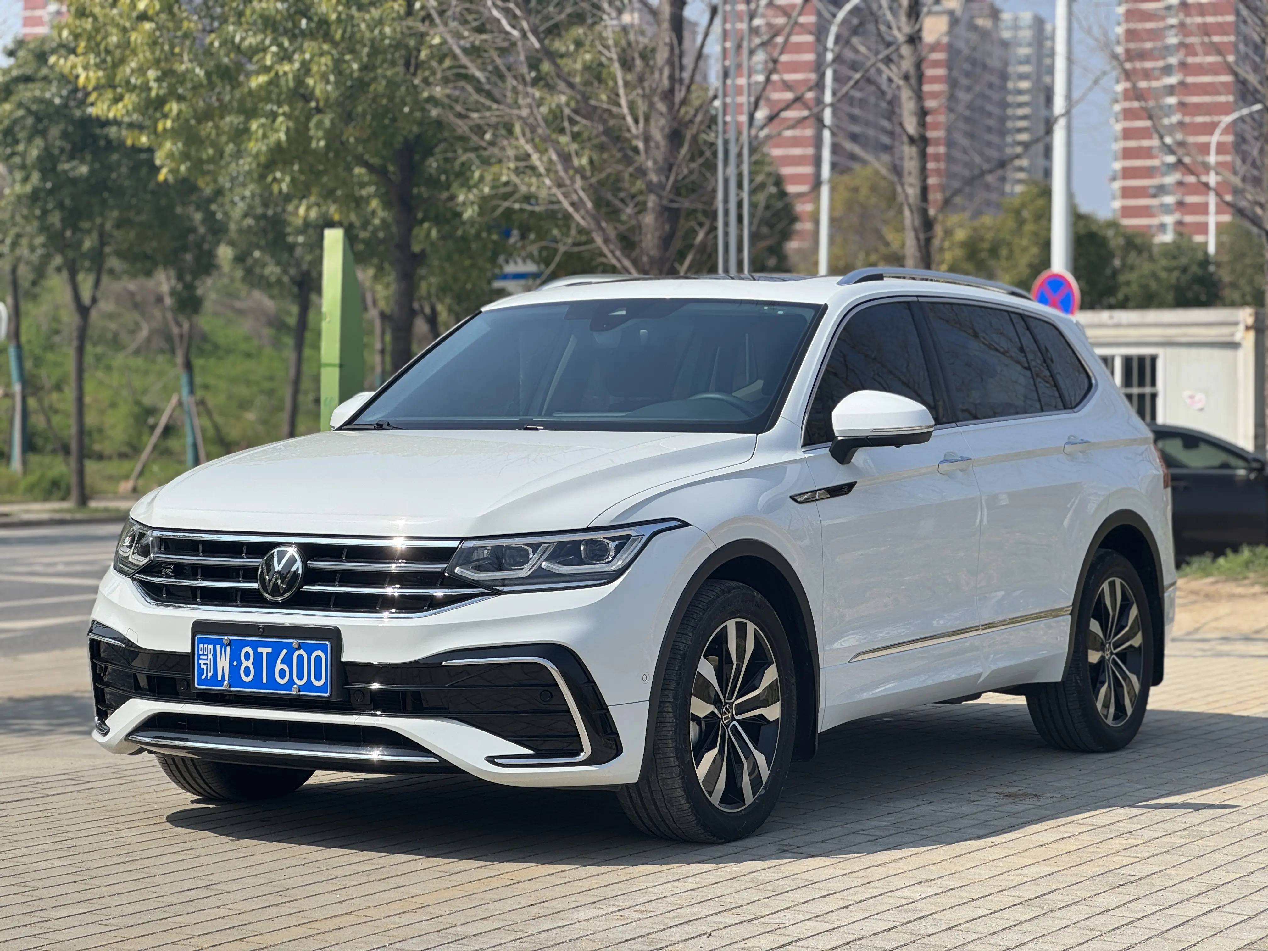 Volkswagen Tiguan L  из Китая
