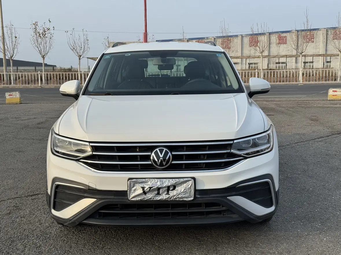 Volkswagen Tiguan L  из Китая