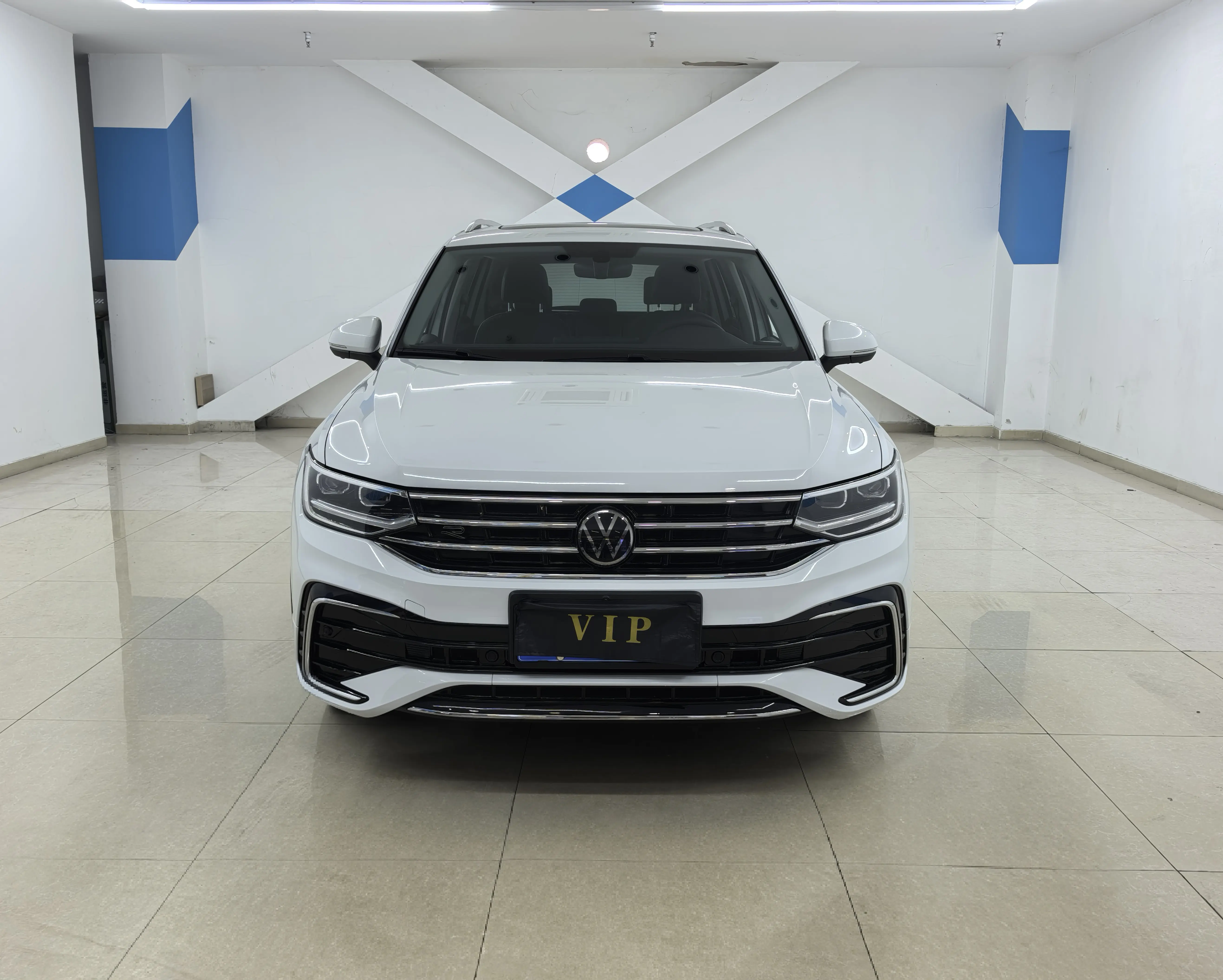 Volkswagen Tiguan L  из Китая