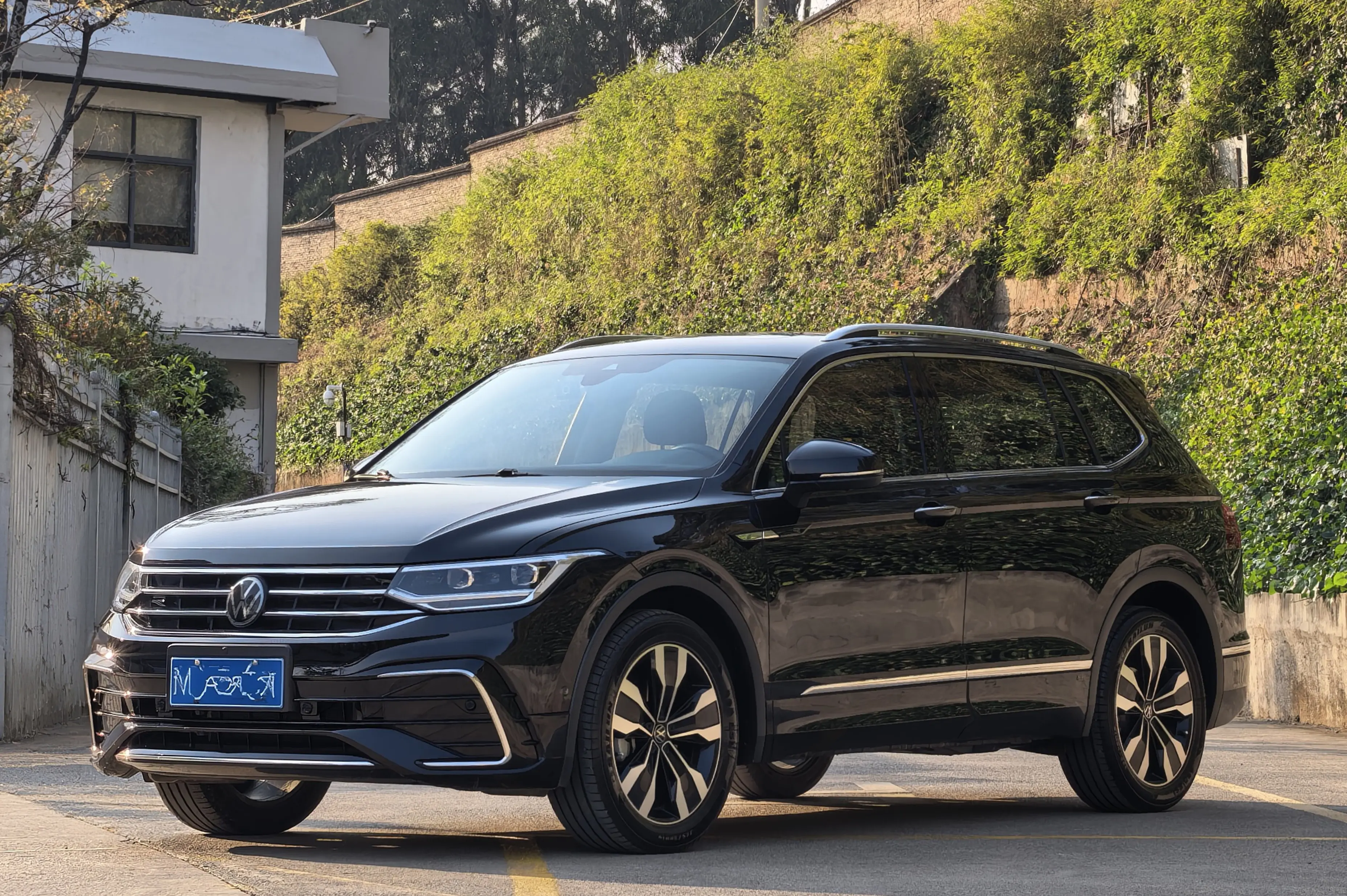 Volkswagen Tiguan L  из Китая